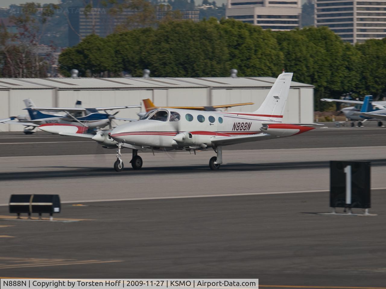 N888N, 1973 Cessna 340 C/N 340-0312, N888N departing from RWY 21