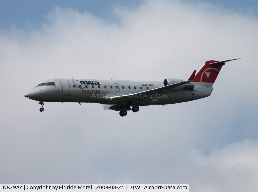 N829AY, 2005 Bombardier CRJ-200ER (CL-600-2B19) C/N 8029, Northwest Airlink CRJ-200