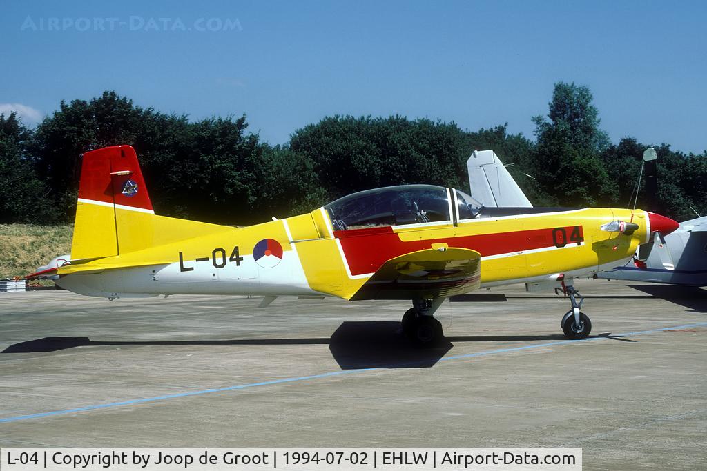 L-04, 1988 Pilatus PC-7 Turbo Trainer C/N 541, On the static show during the 1994 Open House at Leeuwarden.