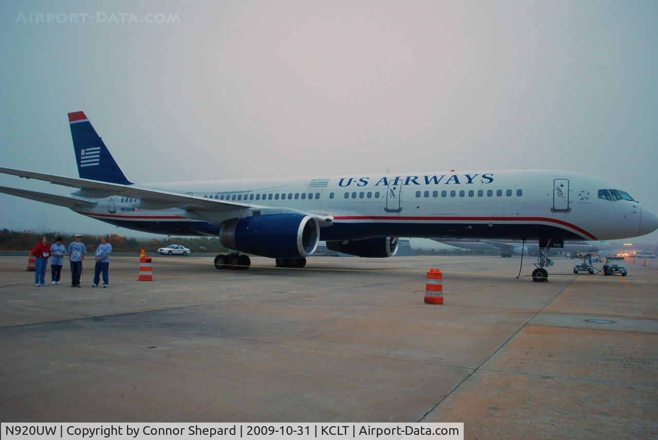 N920UW, 1983 Boeing 757-225 C/N 22199, 757