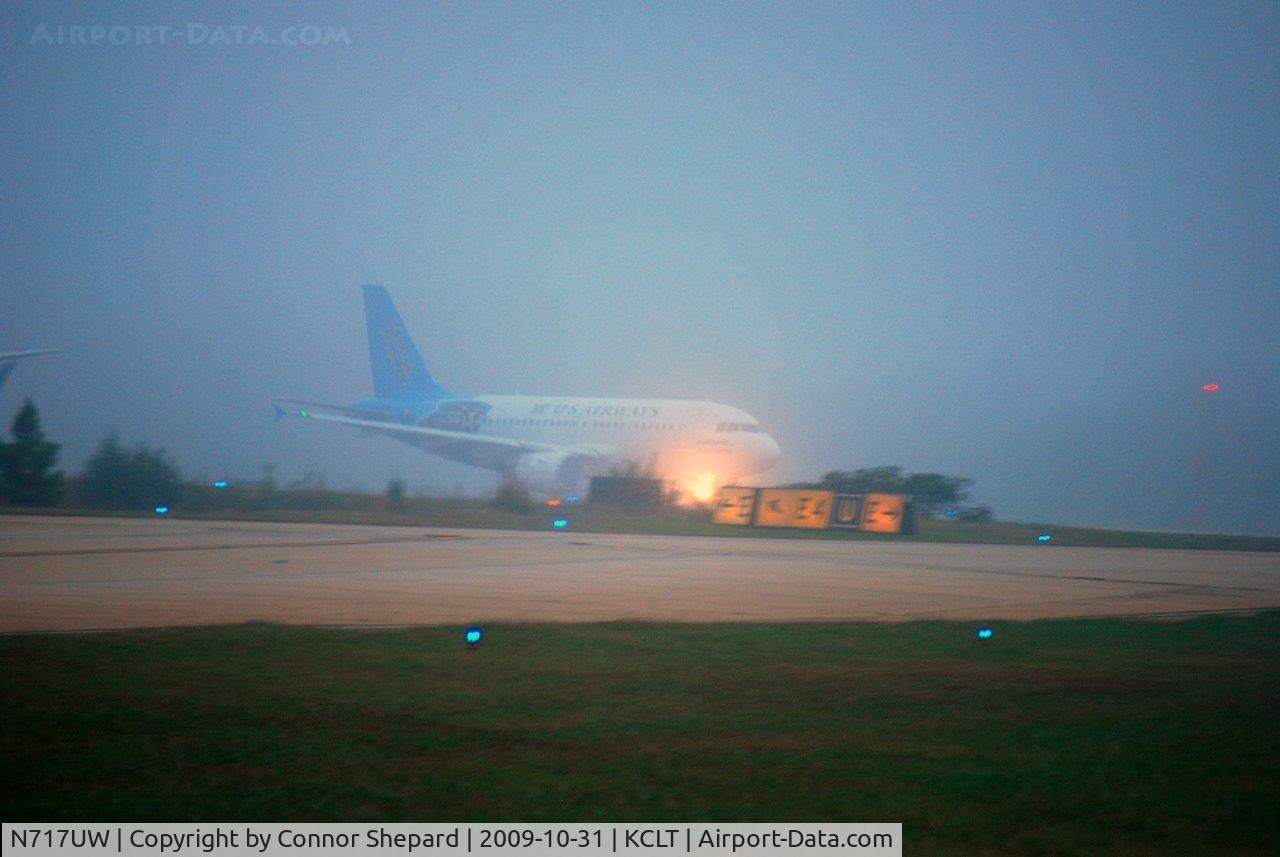 N717UW, 1999 Airbus A319-112 C/N 1069, A319