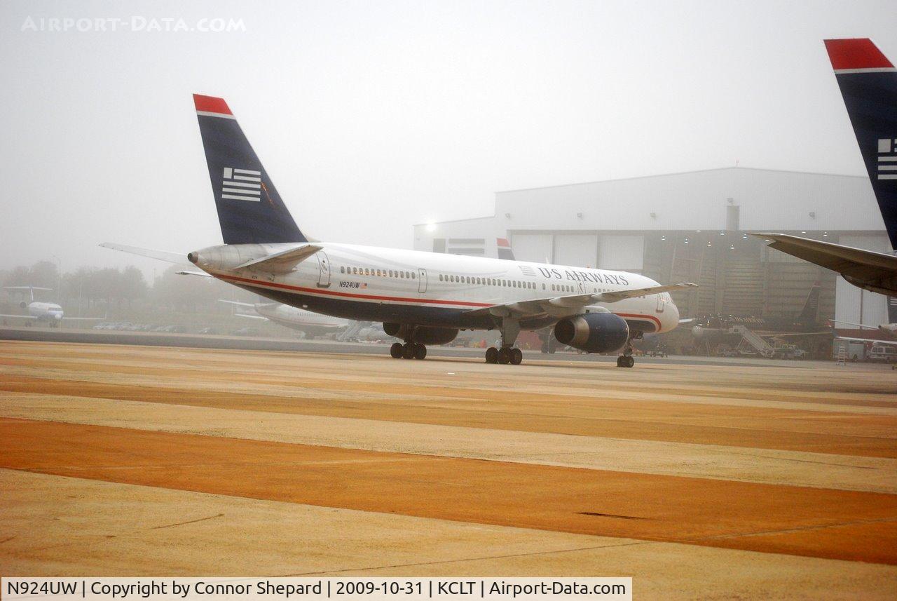 N924UW, 1983 Boeing 757-225 C/N 22204, 757