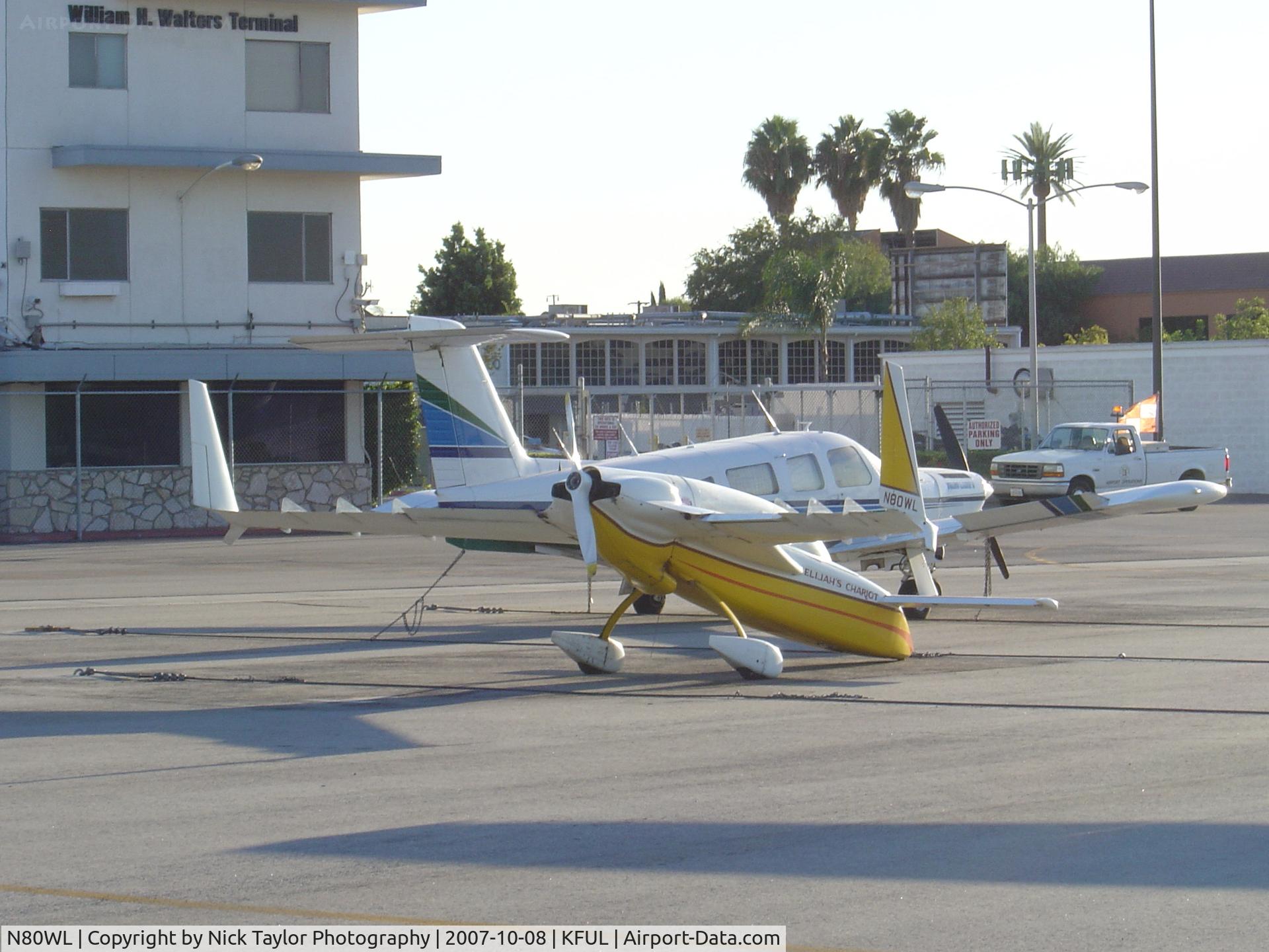 N80WL, 1981 Rutan VariEze C/N 1412, Transient parking at FUL