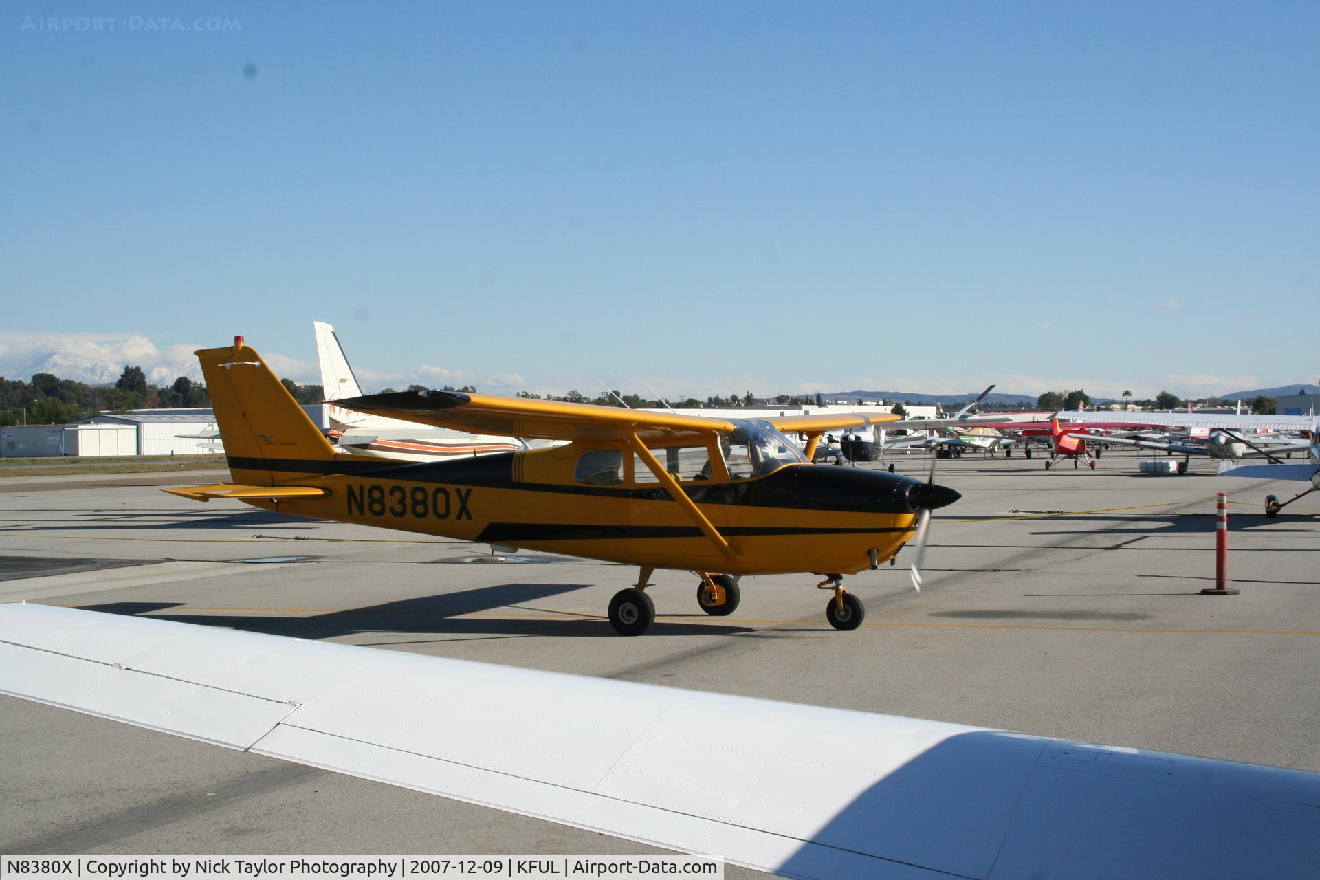 N8380X, 1961 Cessna 172C C/N 17248880, Classic aircraft display day