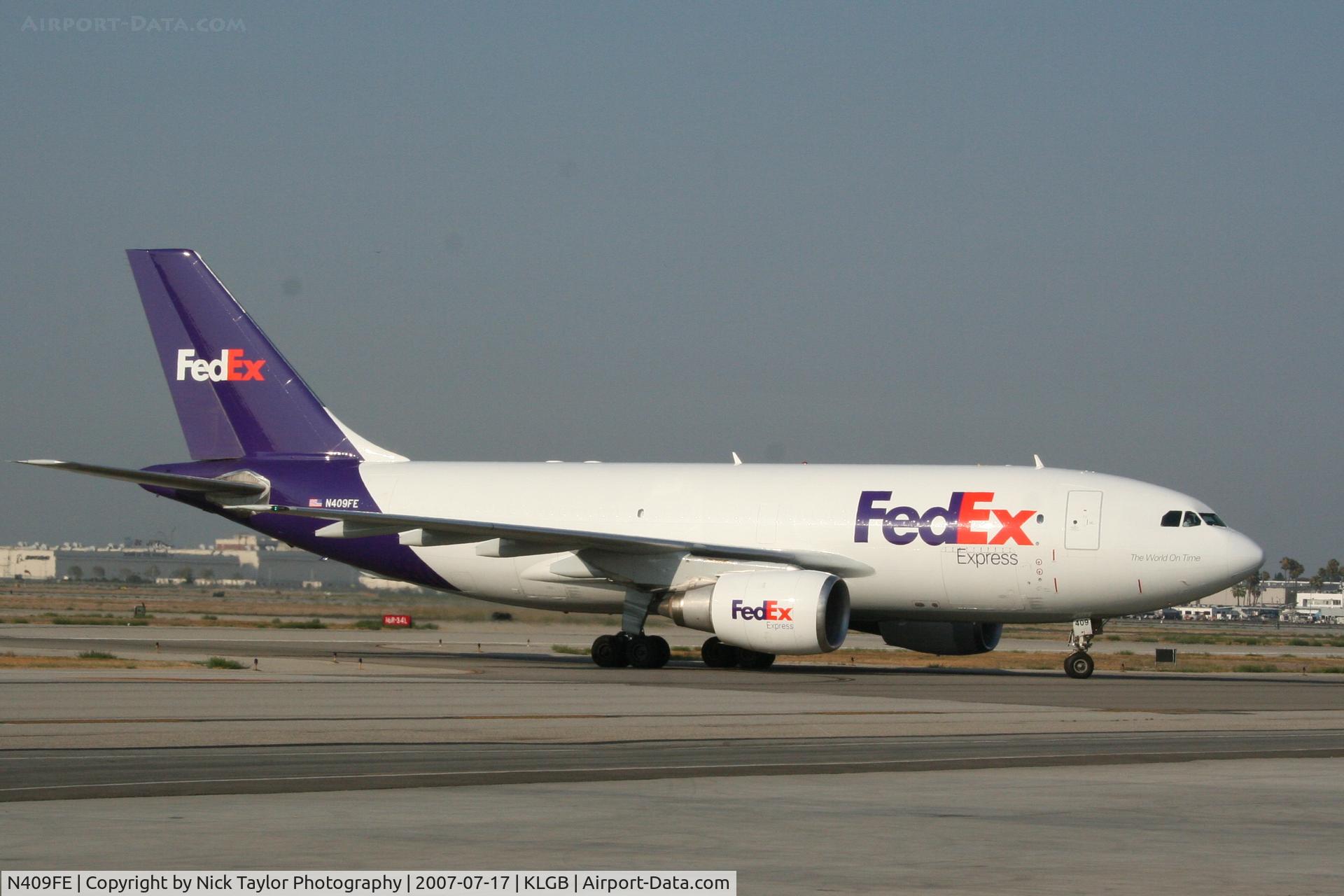 N409FE, 1984 Airbus A310-203 C/N 273, Taxiing to parking