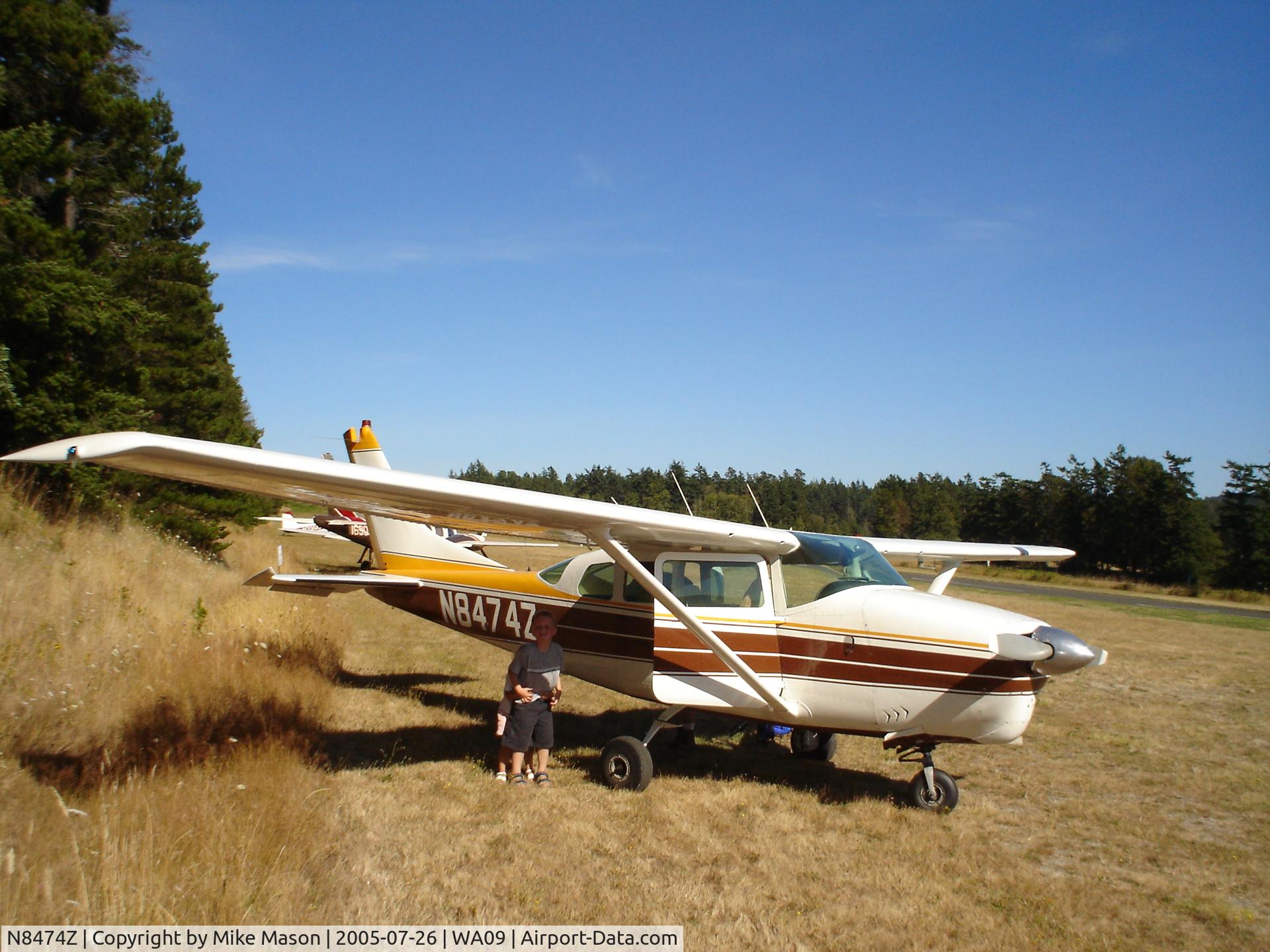 N8474Z, 1963 Cessna 210-5 C/N 205-0474, Photo