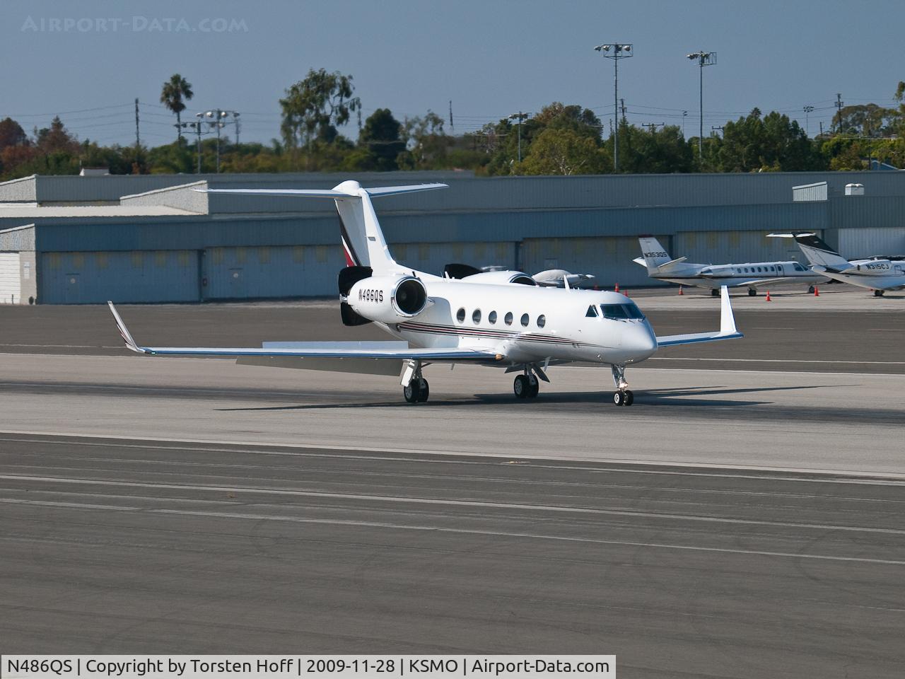 N486QS, 1999 Gulfstream Aerospace G-IV C/N 1386, N486QS arriving on RWY 03