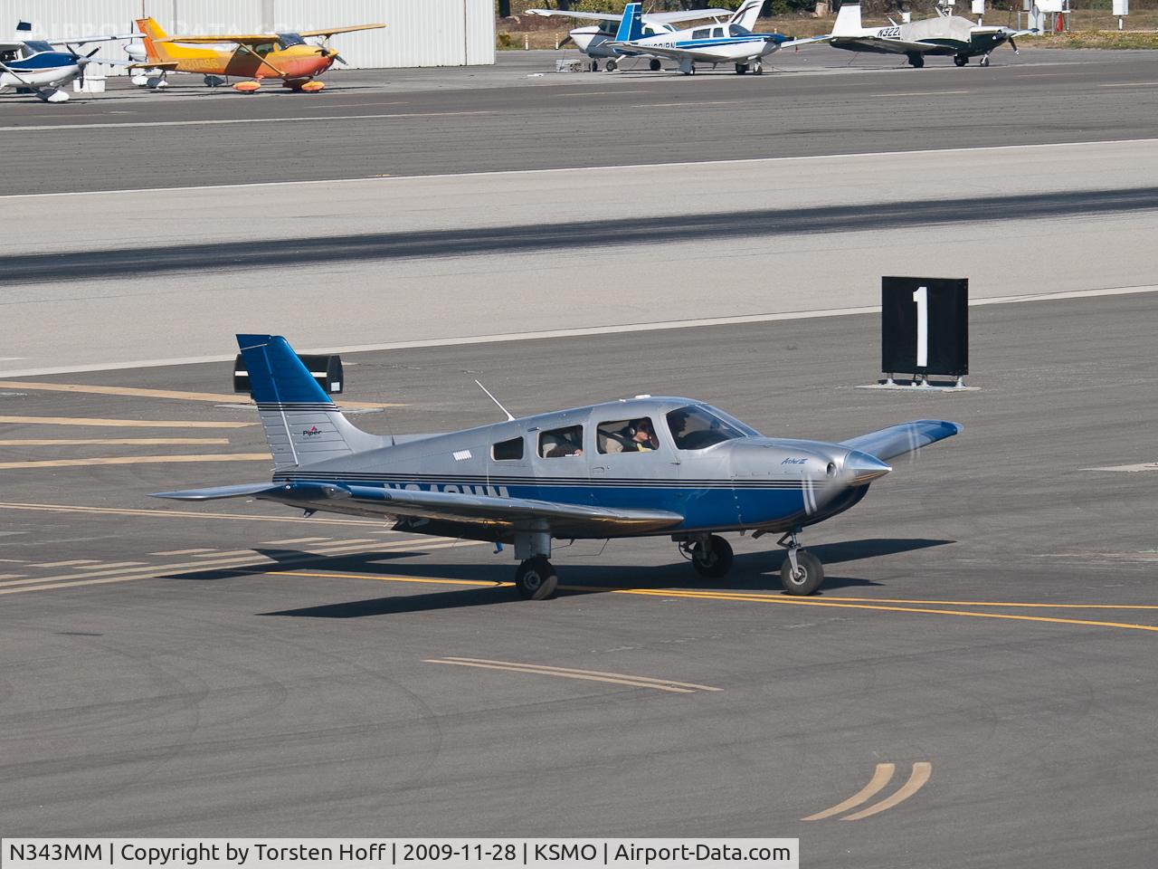 N343MM, 1999 Piper PA-28-181 C/N 28-43266, N343MM exiting the runway