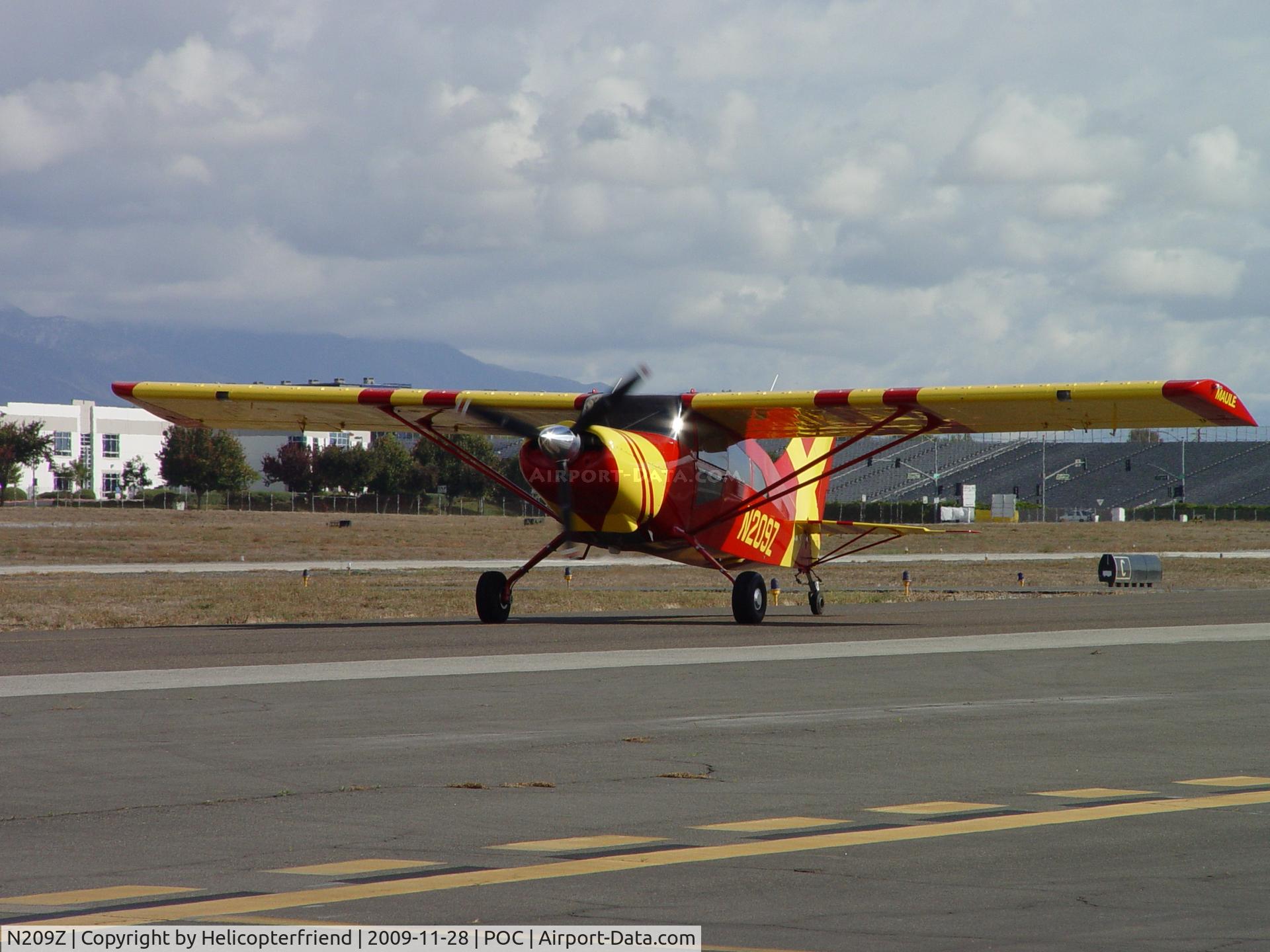 N209Z, 1999 Maule M-7-235C Orion C/N 25028C, Taxiing to fuel pumps