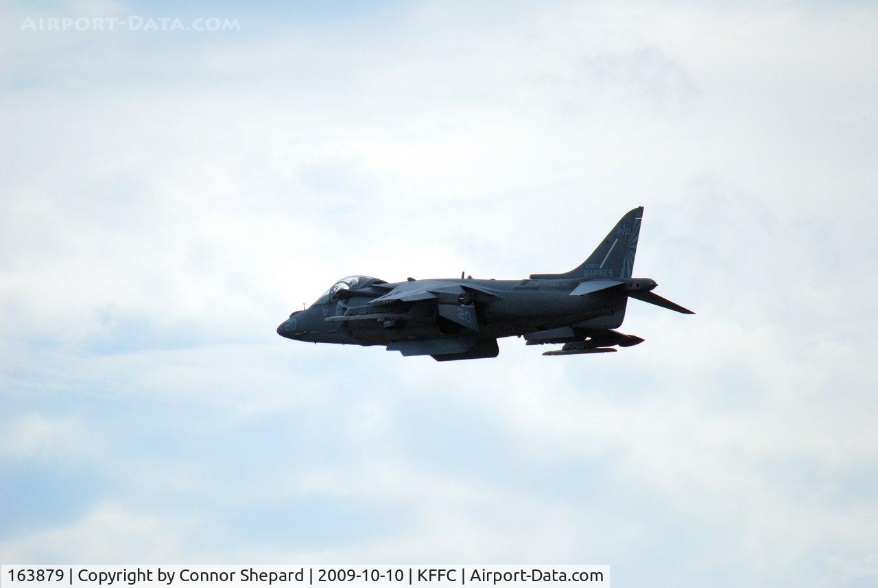 163879, McDonnell Douglas AV-8B Harrier II C/N 187, Harrier hovering
