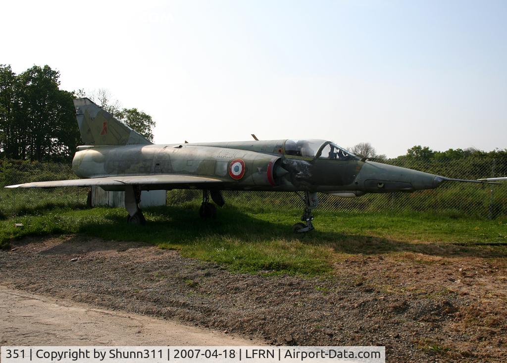 351, Dassault Mirage IIIRD C/N 351, Stored @ RNS on 'Yankee Delta' apron