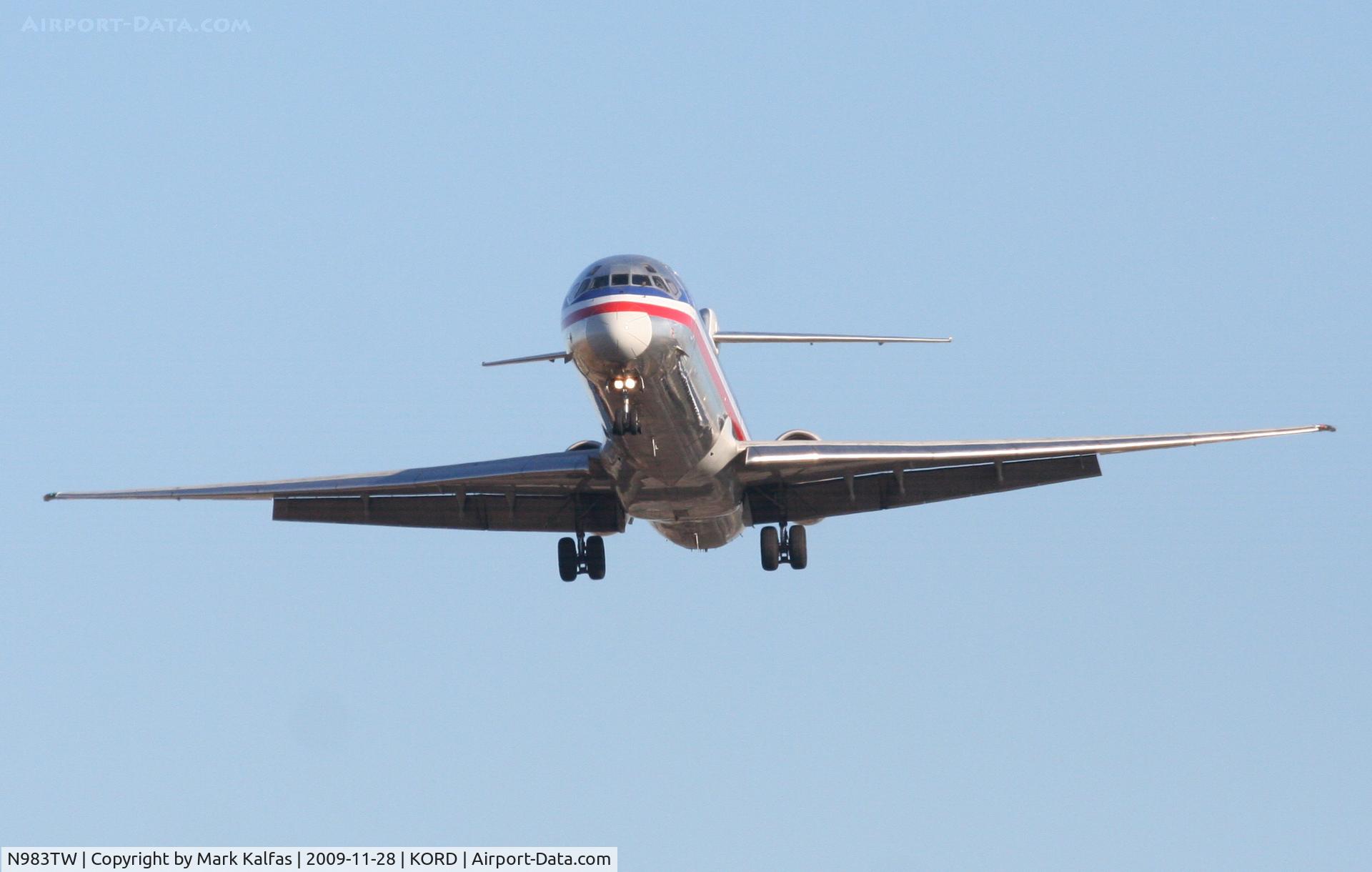 N983TW, 1999 McDonnell Douglas MD-83 (DC-9-83) C/N 53633, American Airlines, Mcdonnell Douglas DC-9-83, AAL1059 arriving from KPHL, short final 27L KORD.