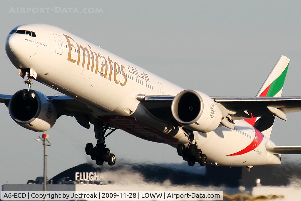 A6-ECD, 2007 Boeing 777-36N/ER C/N 32795, Emirates Boeing 777-36NER, c/n: 32795