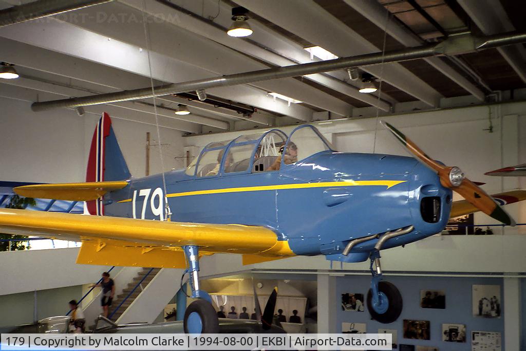 179, Fairchild PT-26-FA C/N T43-4640, Fairchild PT-26B Cornell (M-62A-4) at the Mobillium Museum, Billund, Denmark in 1994.