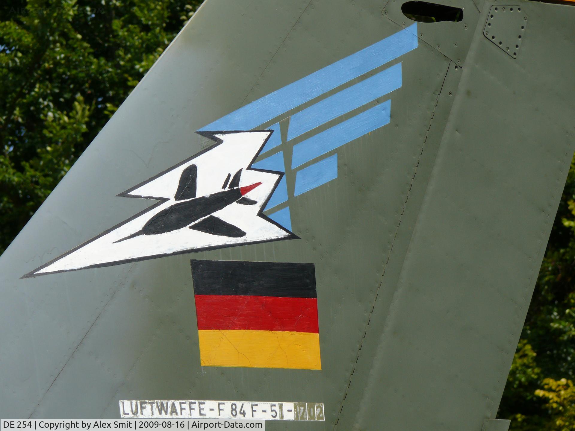 DE 254, 1951 Republic F-84F Thunderstreak C/N Not found (DE 254), Republic F-84F Thunderstreak DE+254 German Air Force in the Hermerskeil museum Flugausstellung Junior