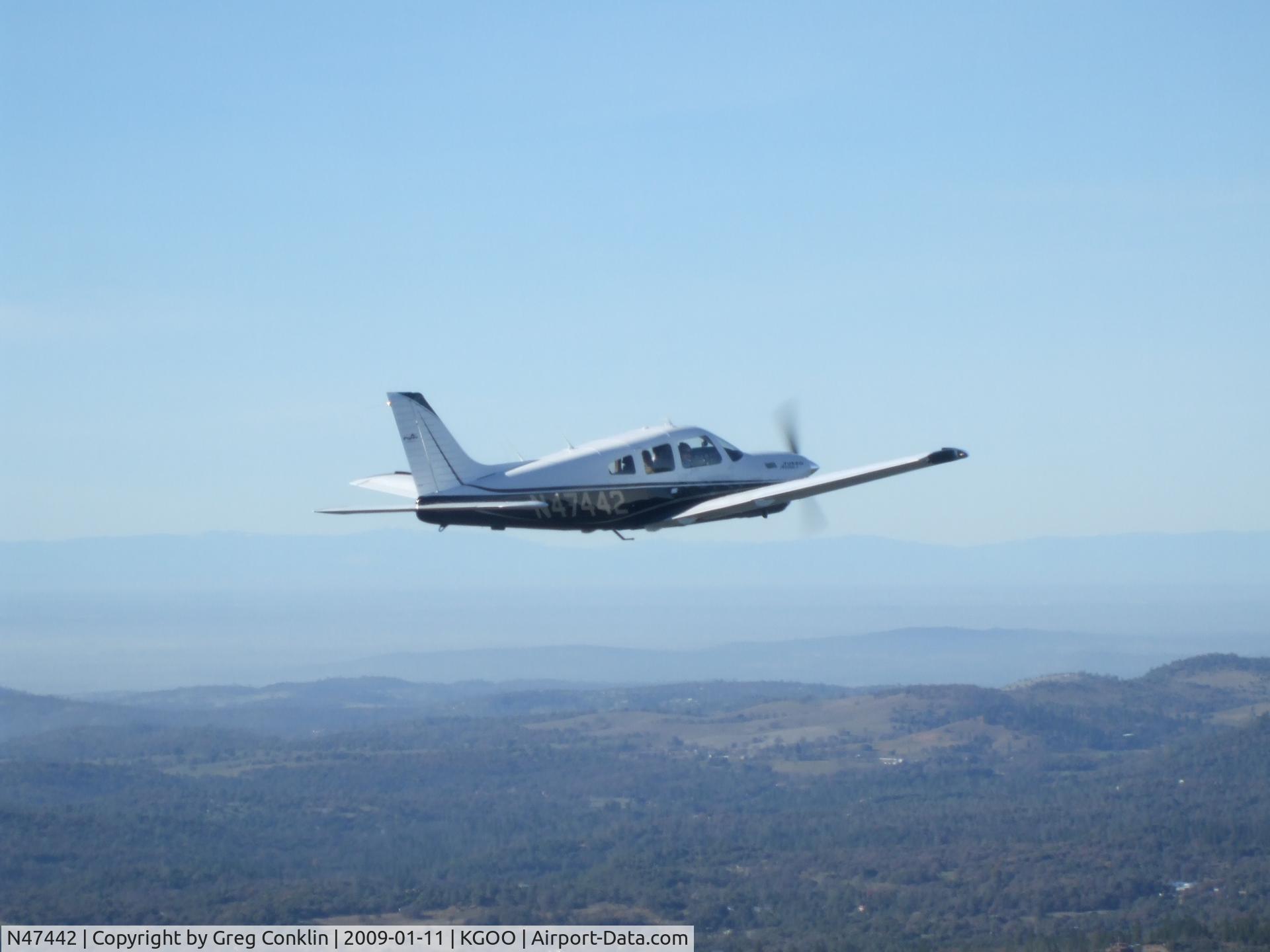 N47442, 1977 Piper PA-28R-201T Cherokee Arrow III C/N 28R-7703377, Flying With Jeannie Kennedy Love of my life, Picture taken by Greg Conklin in a Maule