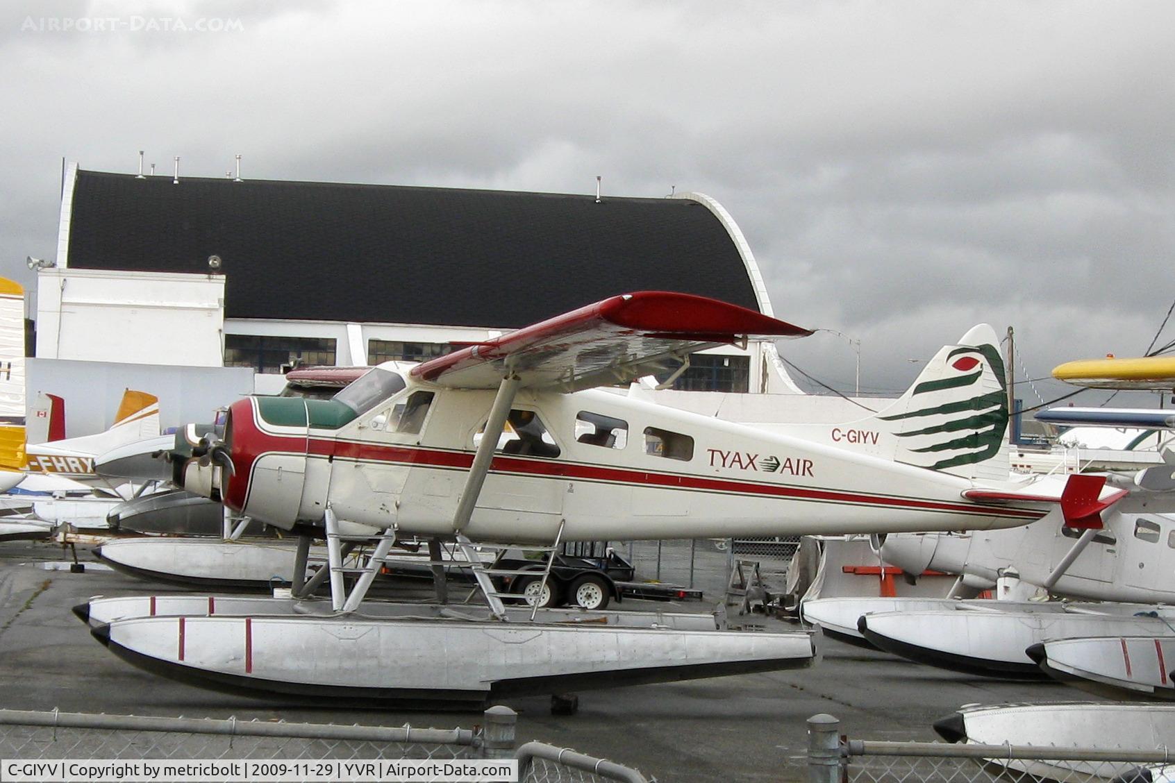C-GIYV, 1961 De Havilland Canada DHC-2 Beaver AL.1 C/N 1488, Vancouver Int'l Airport