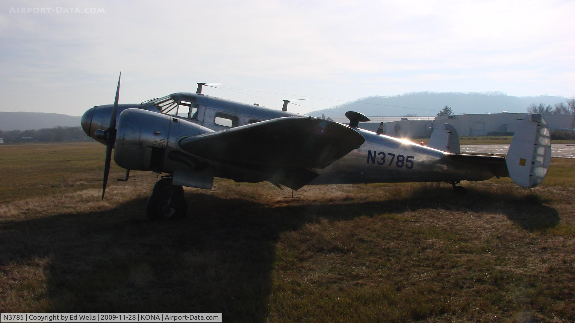 N3785, 1965 Beech A23 C/N 23823, Sitting in the grass at ONA