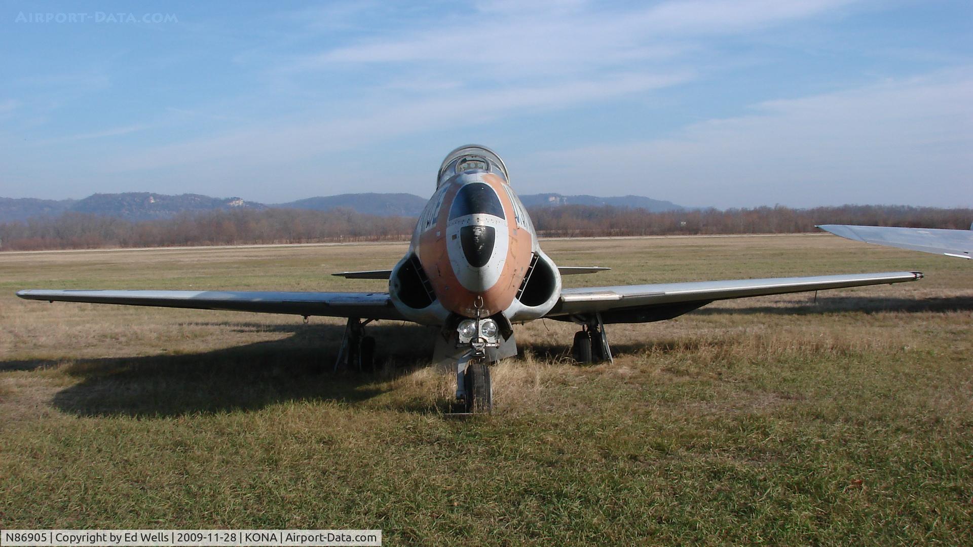 N86905, 1952 Lockheed T-33A Shooting Star C/N 580-7807, Rotting away in Winona