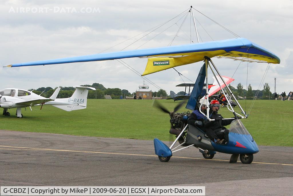 G-CBDZ, 2001 Pegasus Quantum 15-912 C/N 7852, Visitor to the 2009 Air Britain fly-in.