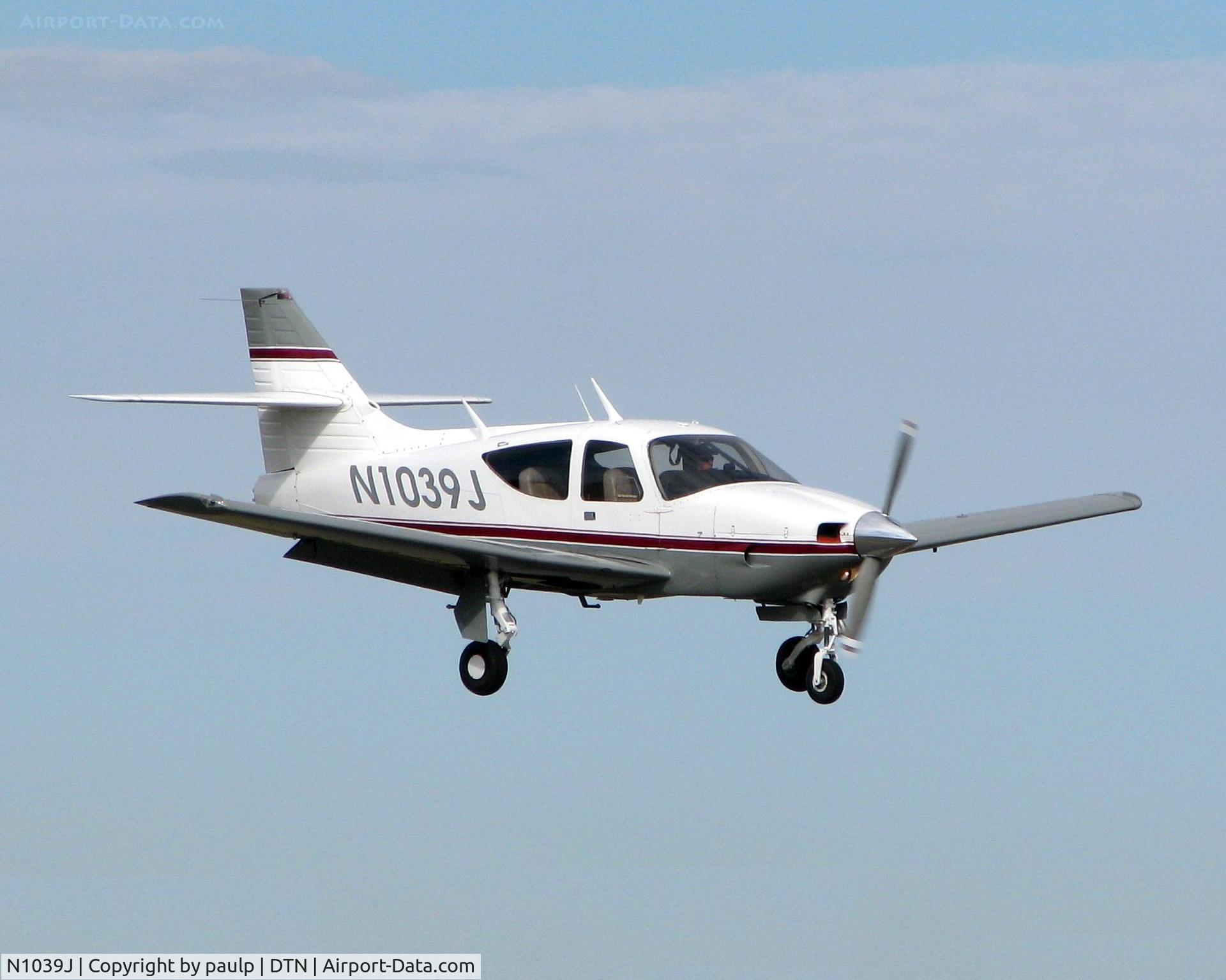 N1039J, 1973 Aero Commander 112 C/N 101, Landing on 14 at Downtown Shreveport.