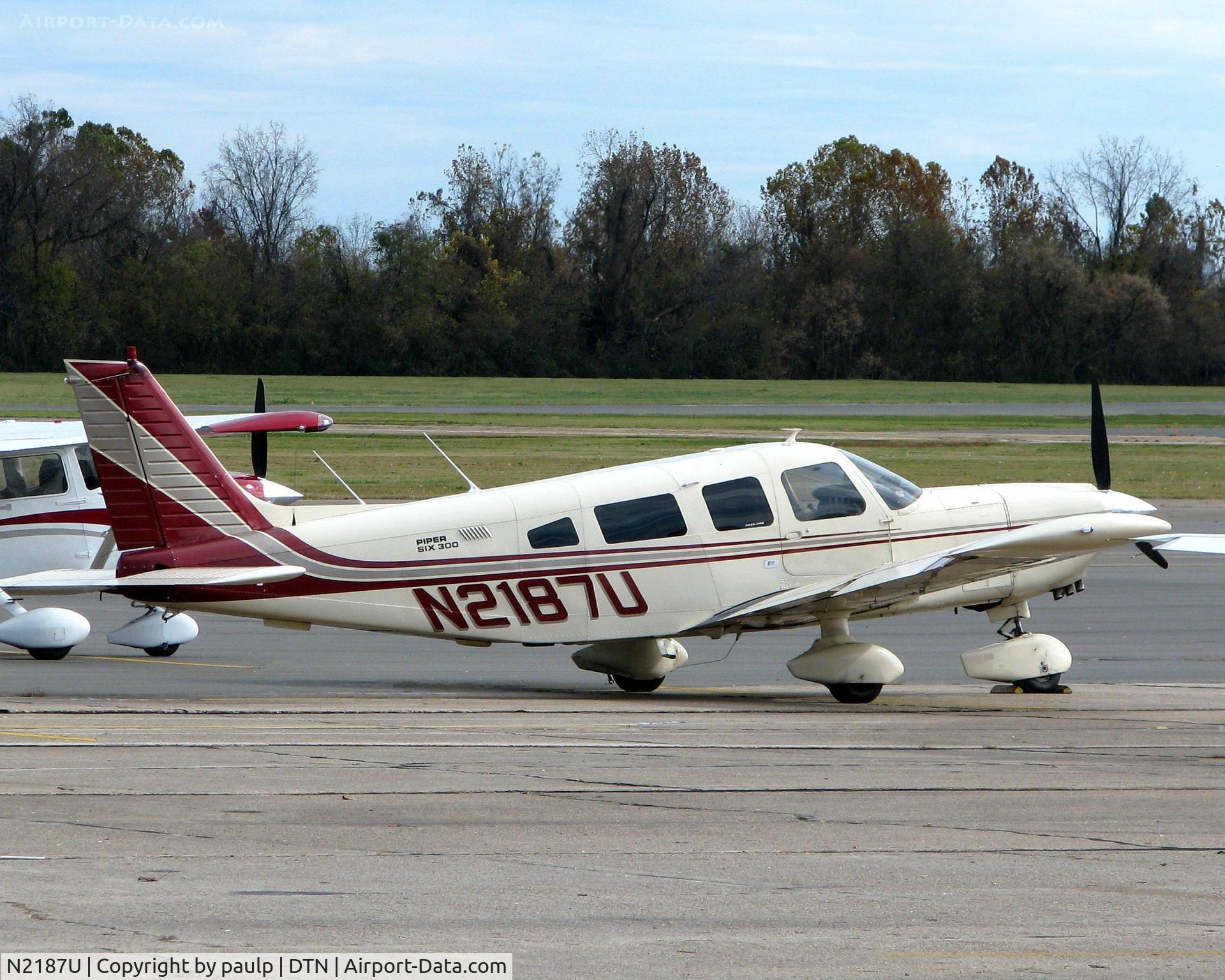N2187U, 1979 Piper PA-32-300 Cherokee Six C/N 32-7940059, At Downtown Shreveport.