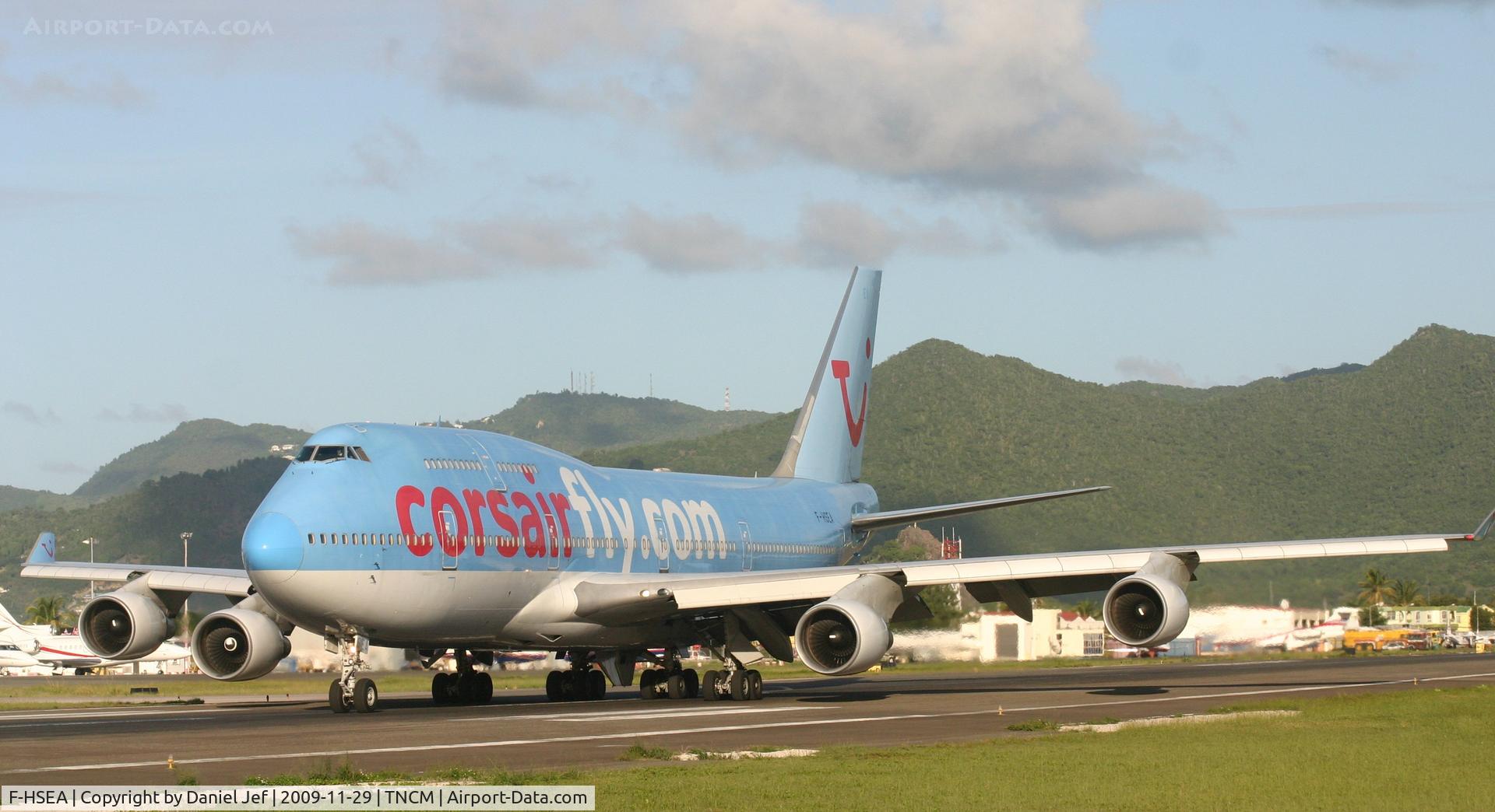 F-HSEA, 1992 Boeing 747-422 C/N 26877, Corsair back tracking runway 28 for take off