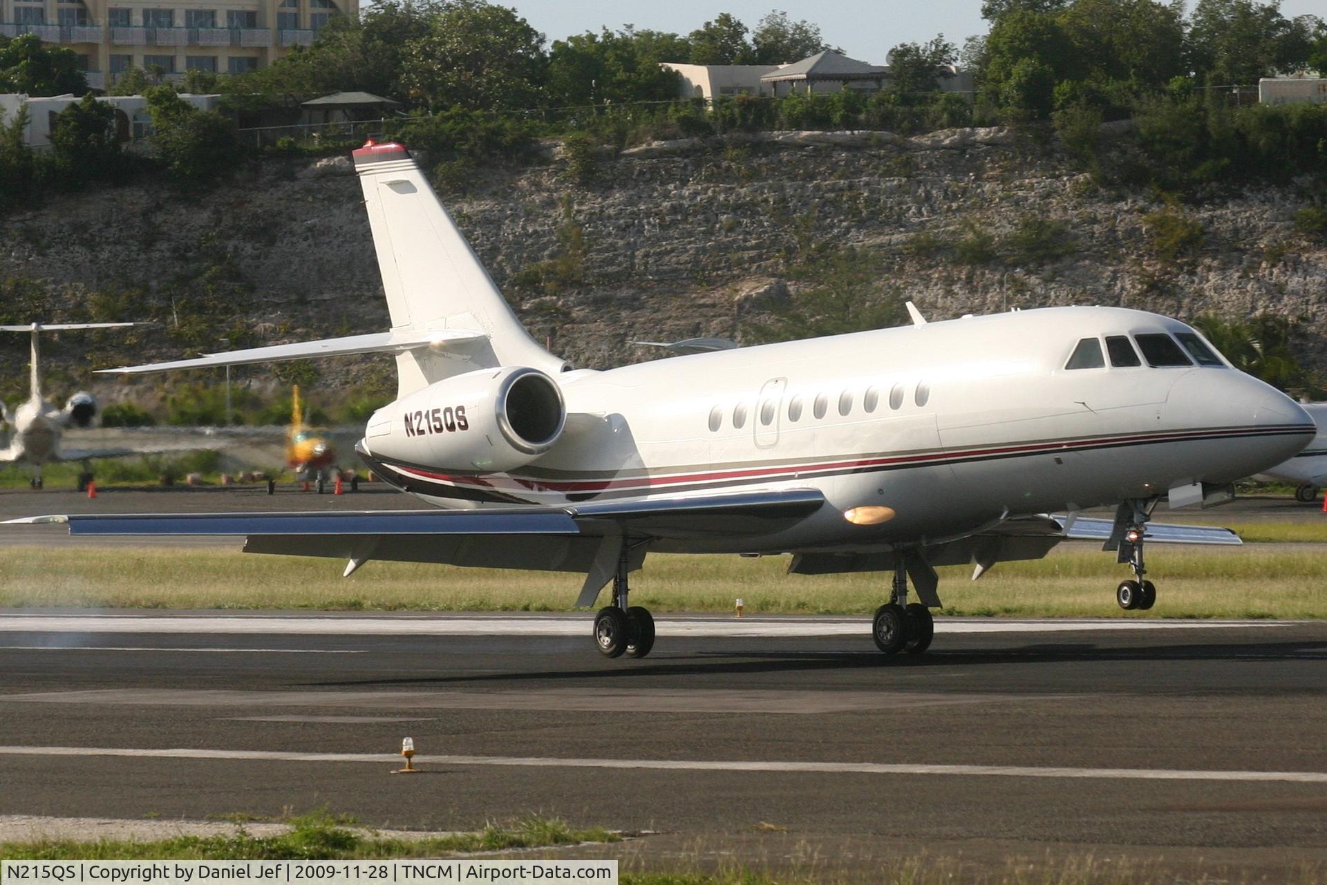 N215QS, 2004 Dassault Falcon 2000 C/N 214, N215qs landing at tncm