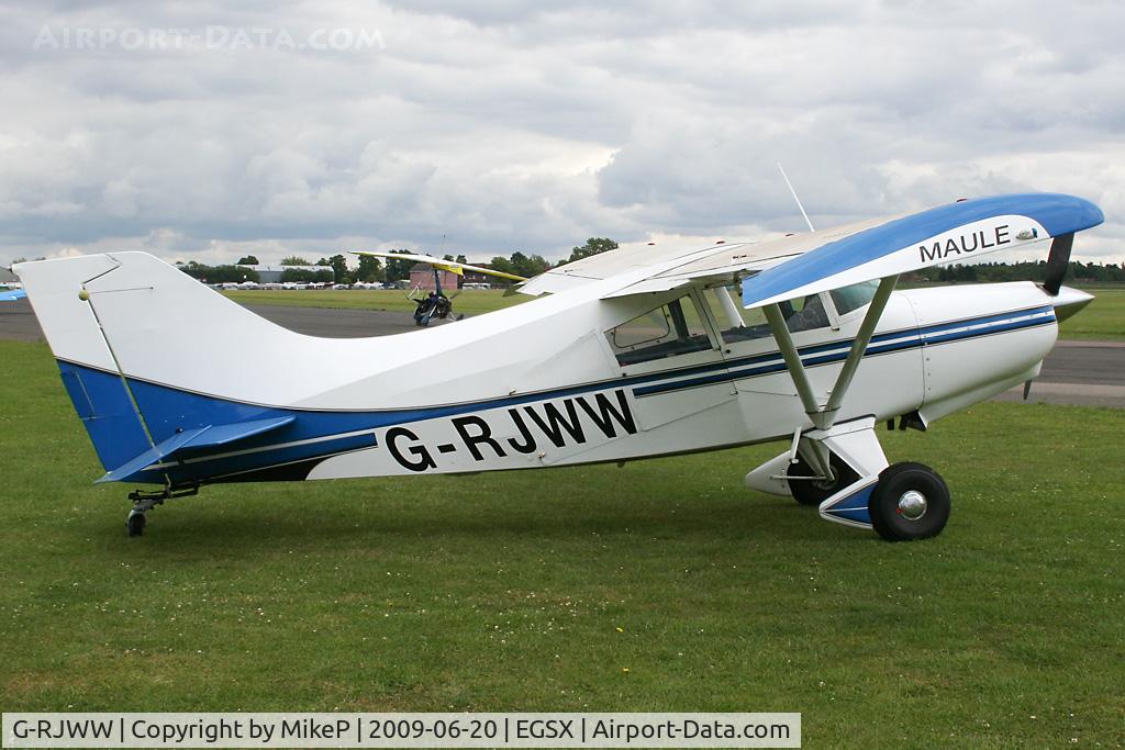 G-RJWW, 1979 Maule M-5-235C Lunar Rocket C/N 7250C, Visitor to the 2009 Air Britain fly-in.