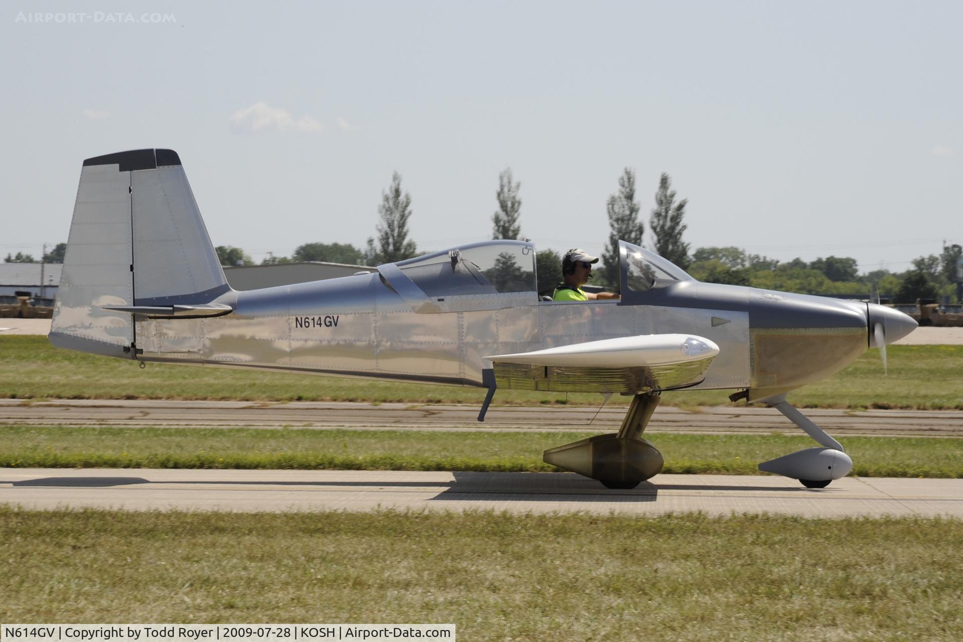 N614GV, 2008 Vans RV-7A C/N 71607, 2009 Oshkosh EAA fly-in