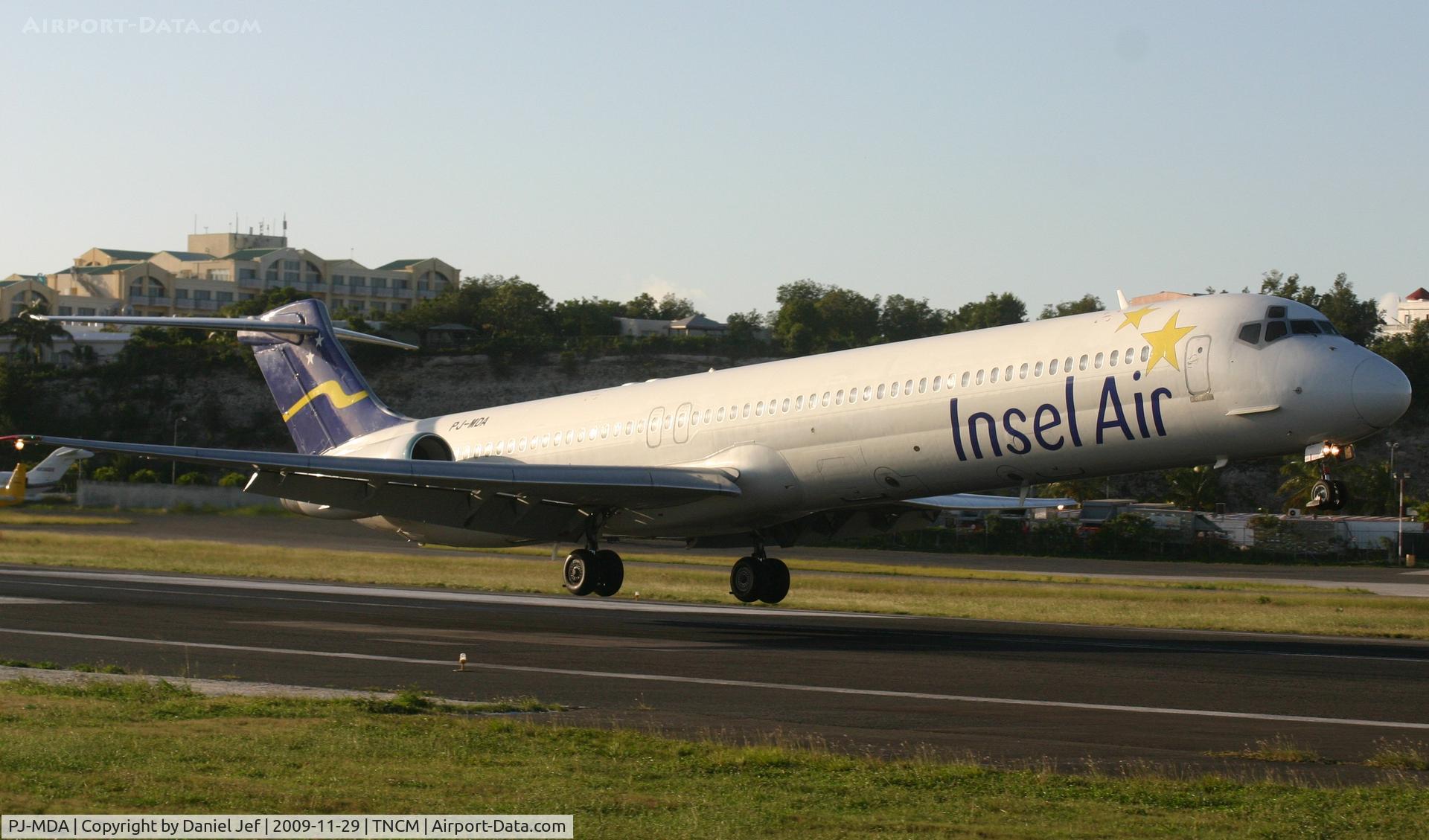 PJ-MDA, 1987 McDonnell Douglas MD-83 (DC-9-83) C/N 49449, insel air landing at tncm