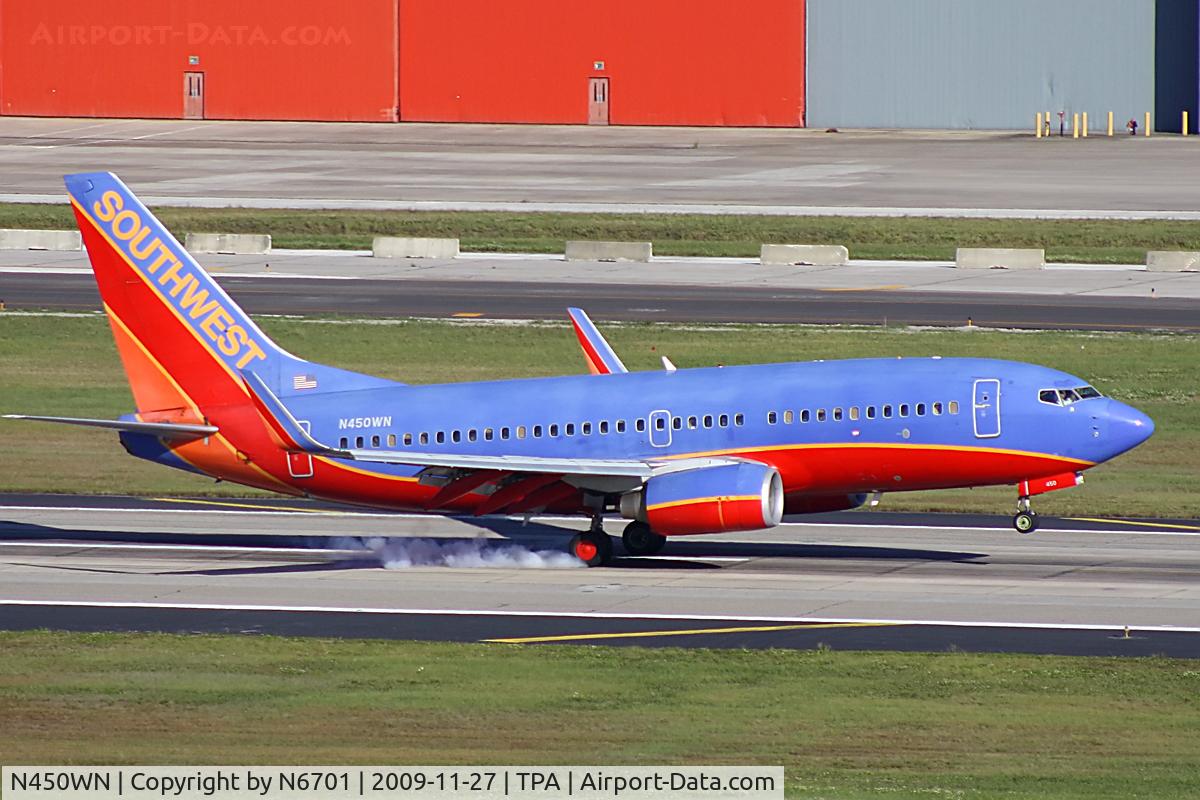 N450WN, 2004 Boeing 737-7H4 C/N 32470, Southwest