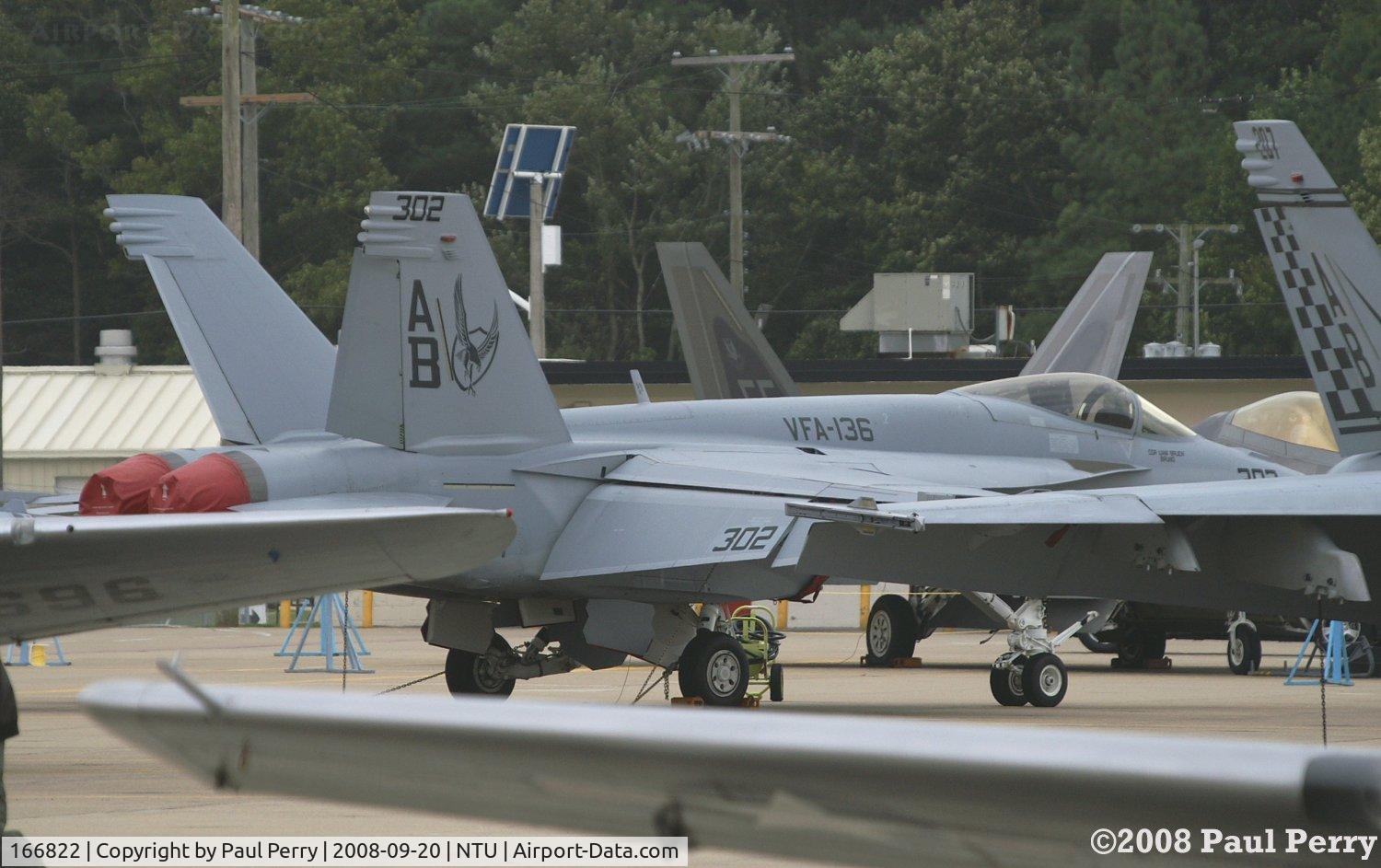 166822, Boeing F/A-18E Super Hornet C/N E141, Somewhat cozy accomodations for the airshow