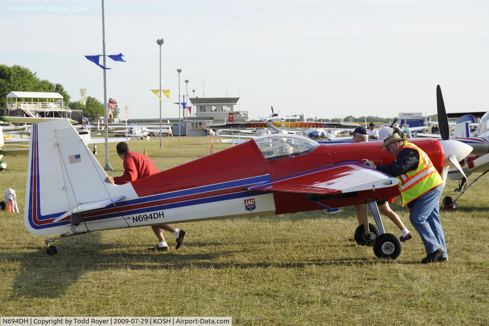 N694DH, Extra EA-230 C/N 005, EAA AIRVENTURE 2009