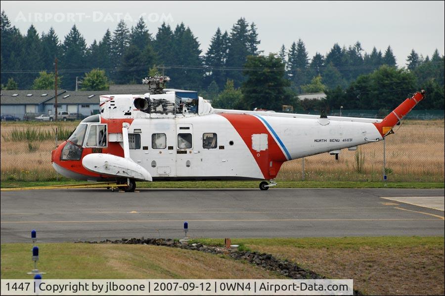 1447, 1968 Sikorsky HH-52A Sea Guard C/N 62.130, Old Coast Guard Helicopter on the ground