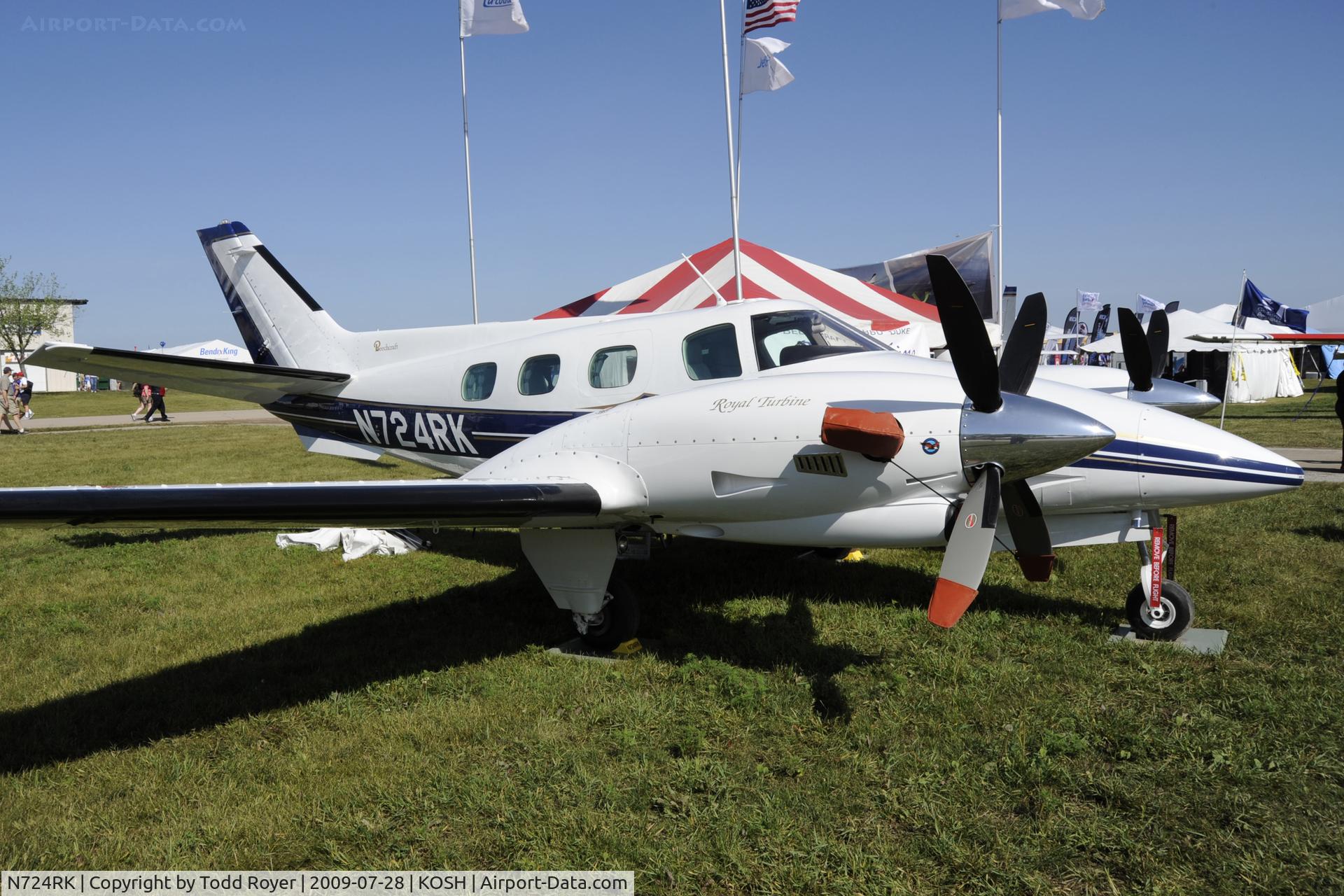 N724RK, 1981 Beech B-60 Duke C/N P-583, EAA AIRVENTURE 2009