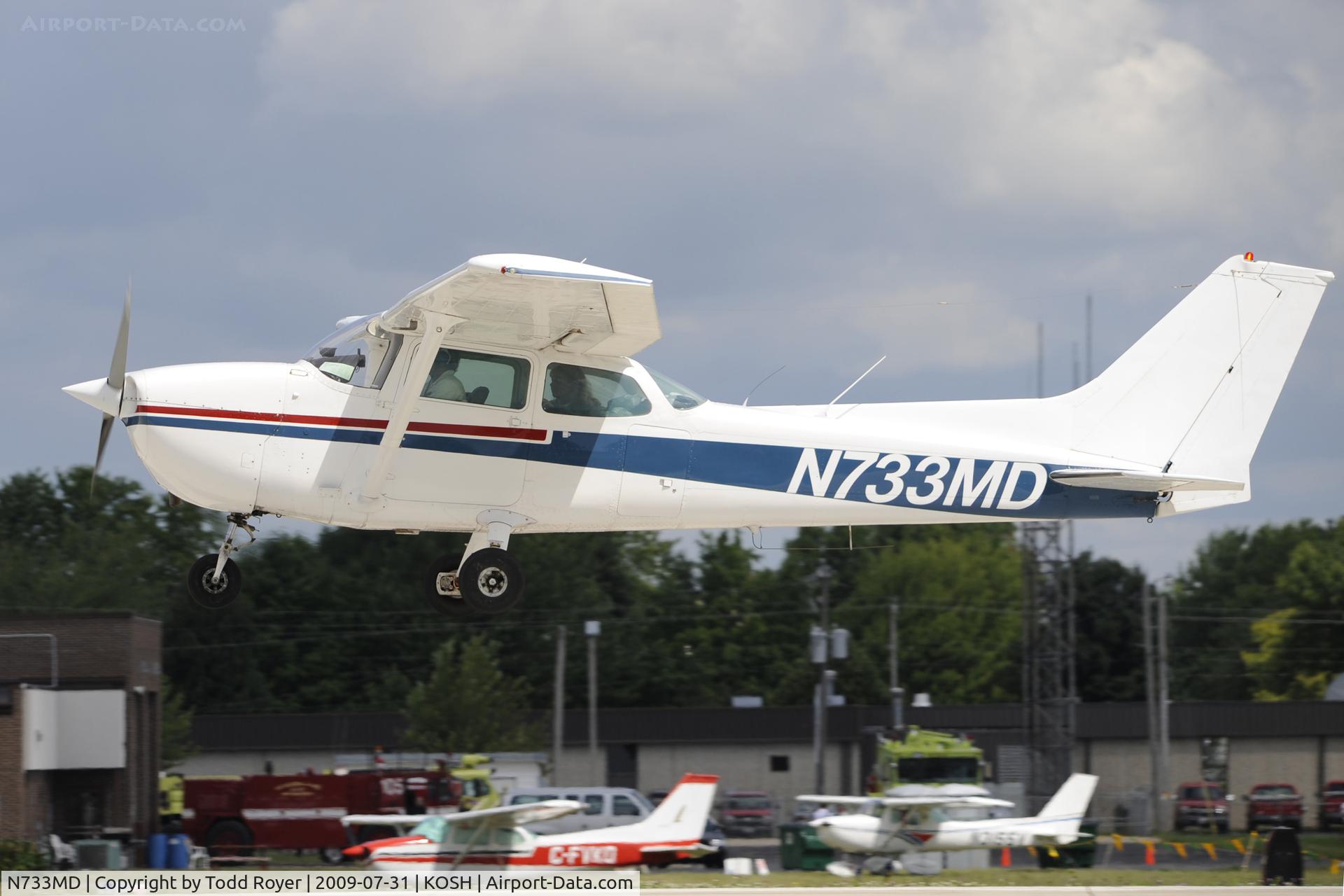N733MD, 1976 Cessna 172N C/N 17268390, EAA AIRVENTURE 2009