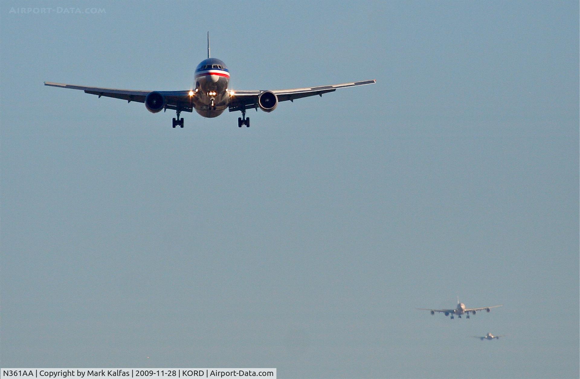 N361AA, 1988 Boeing 767-323 C/N 24042, American Airlines Boeing 767-323, AAL41 short final 27L arriving from LFPG.