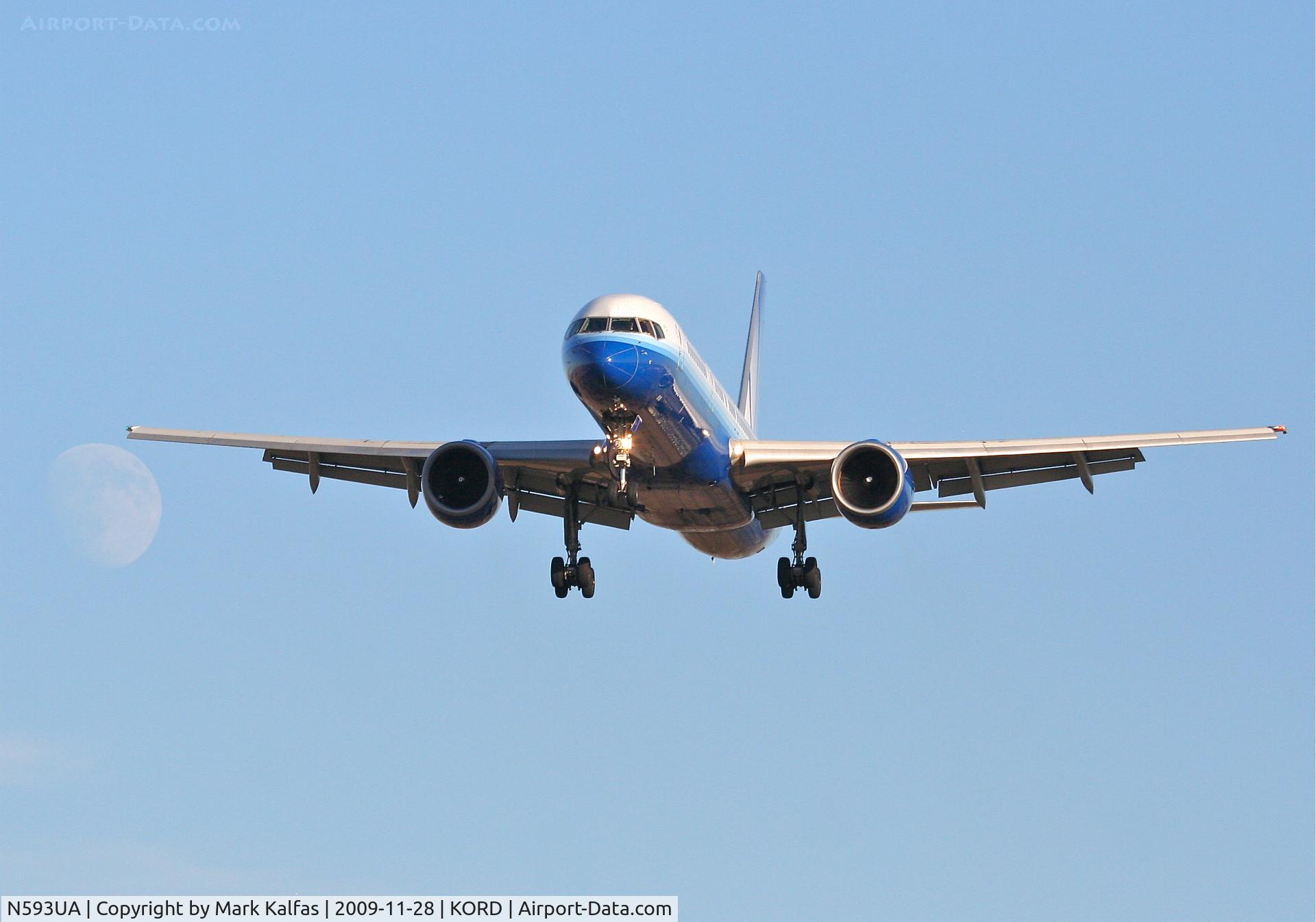 N593UA, 1996 Boeing 757-222(SF) C/N 28144, United Airlines Boeing 757-222, UAL537 short final 27L arriving from KBOS.