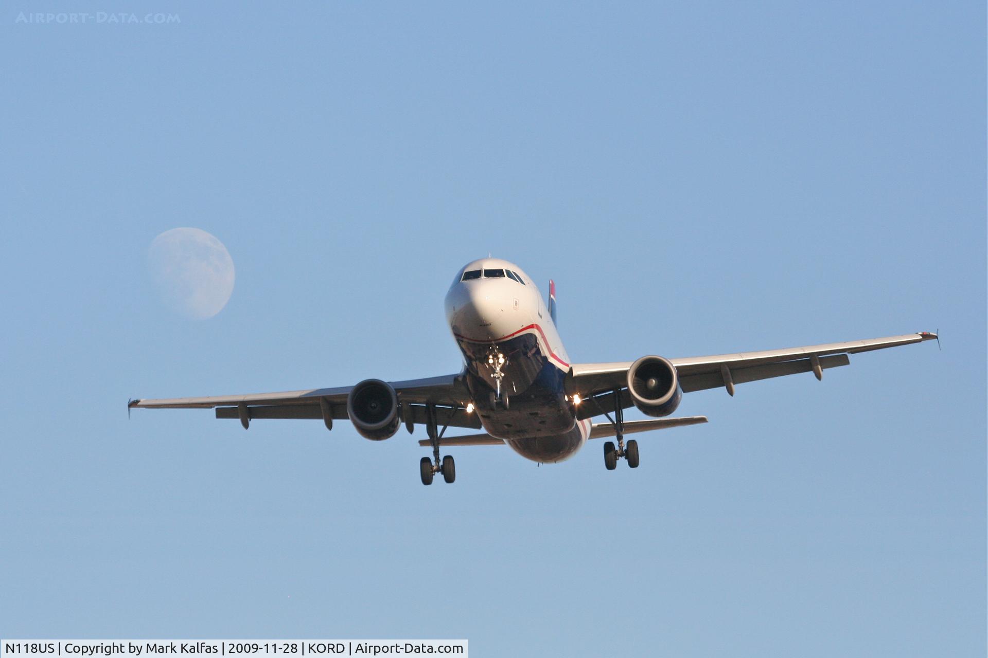 N118US, 2000 Airbus A320-214 C/N 1264, US Airways A320-214, AWE1996 27L approach, arriving from KPHL.