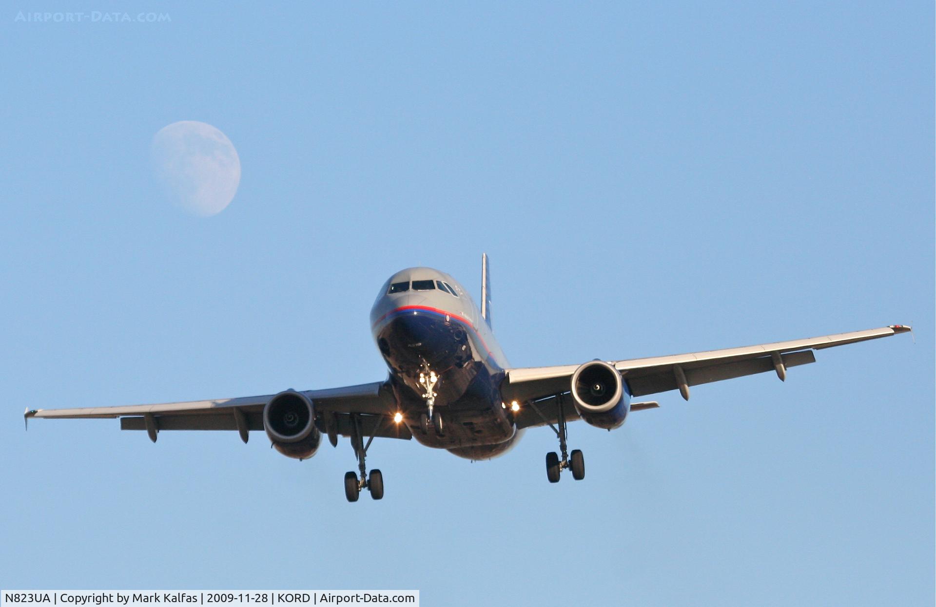 N823UA, 1998 Airbus A319-131 C/N 952, United Airlines A319-131 , UAL357 short final 27L arriving from KBWI.
