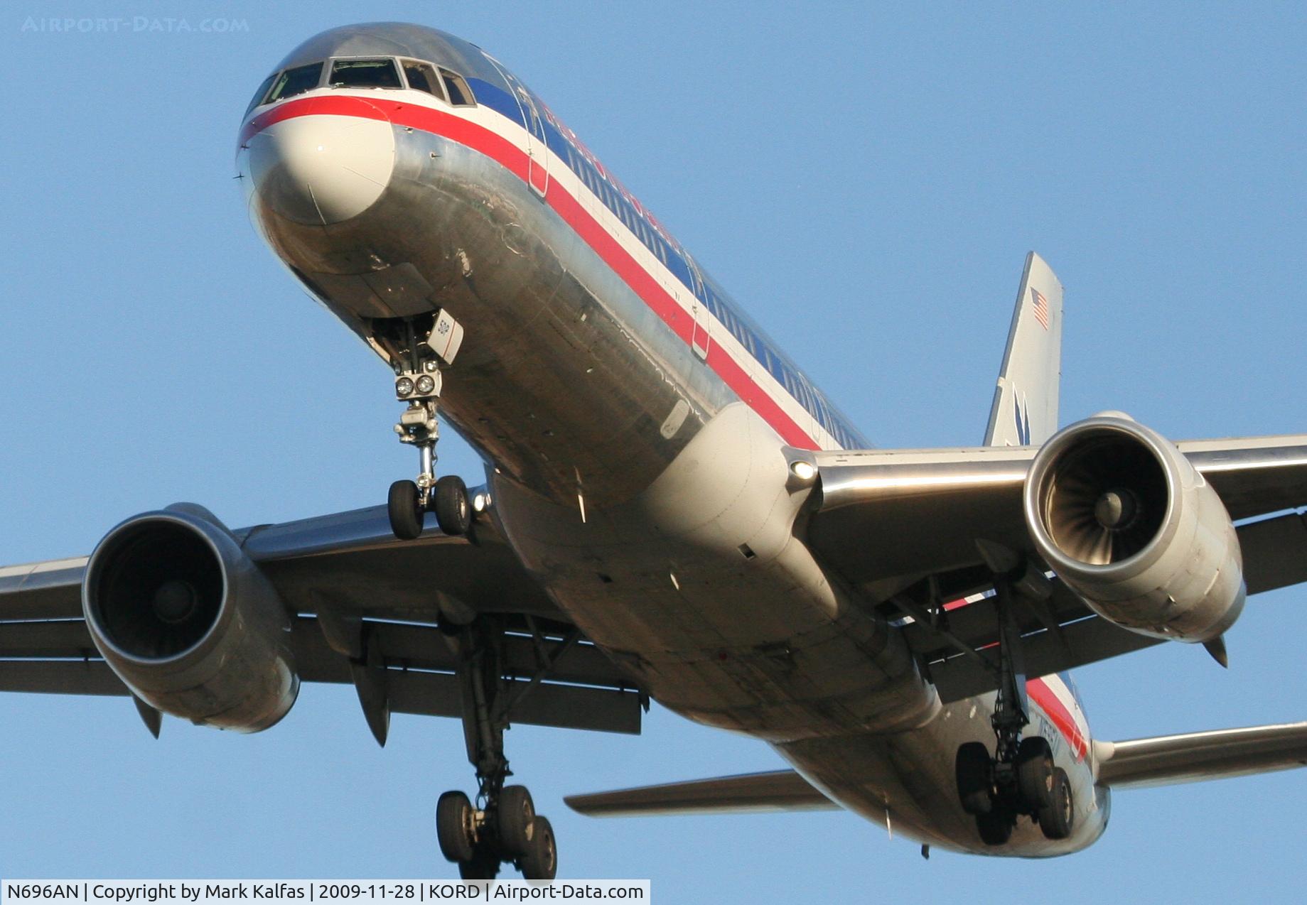 N696AN, 1994 Boeing 757-223 C/N 26976, American Airlines Boeing 757-223, AAL1763 short final 27L arriving from KMIA.
