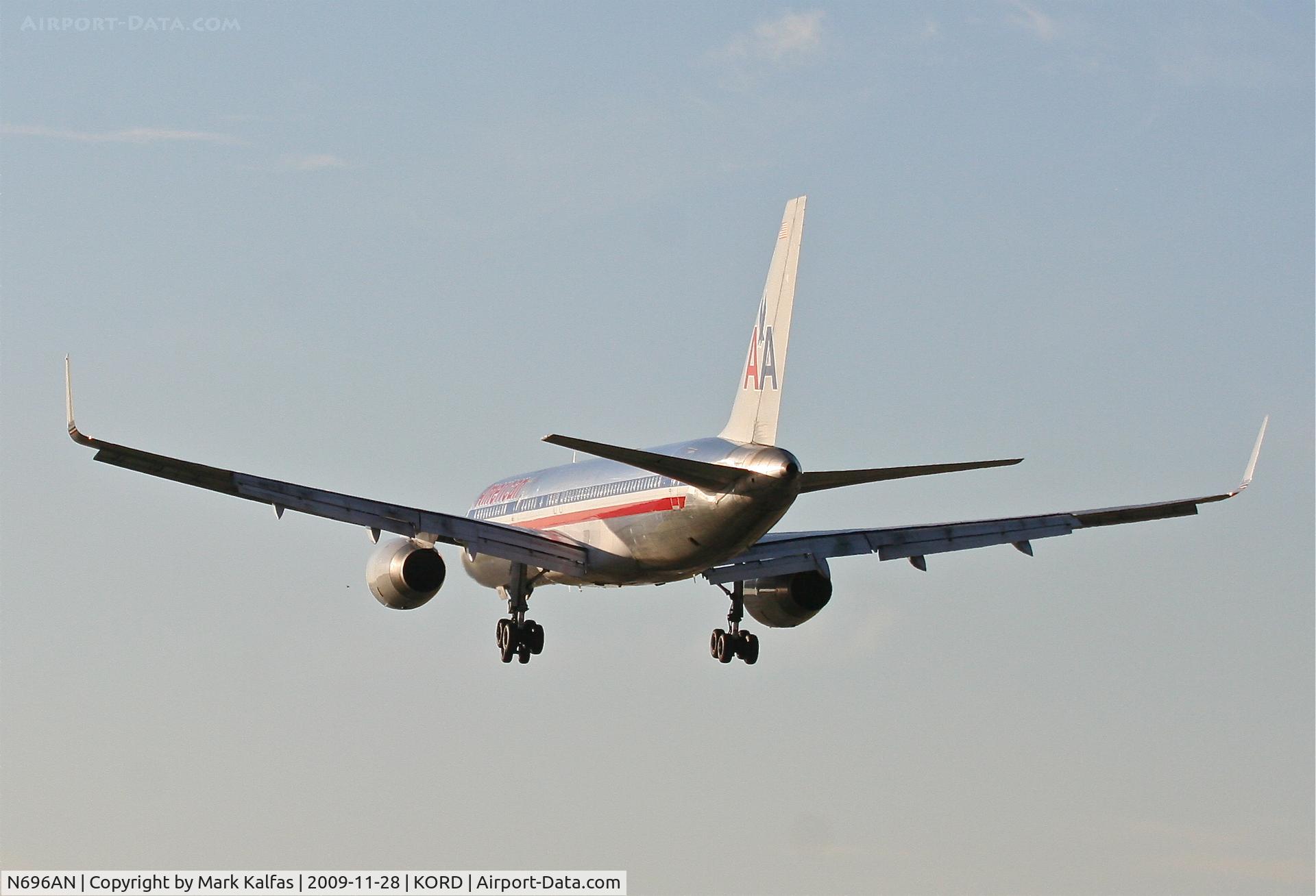 N696AN, 1994 Boeing 757-223 C/N 26976, American Airlines Boeing 757-223, AAL1763 short final 27L arriving from KMIA.