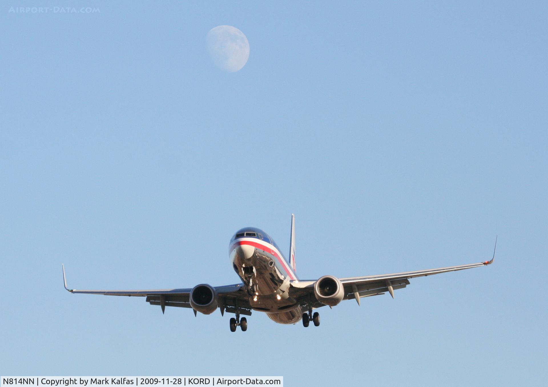 N814NN, 2009 Boeing 737-823 C/N 29562, American Airlines Boeing 737-823, AAL425 short final 27L arriving from KDCA.