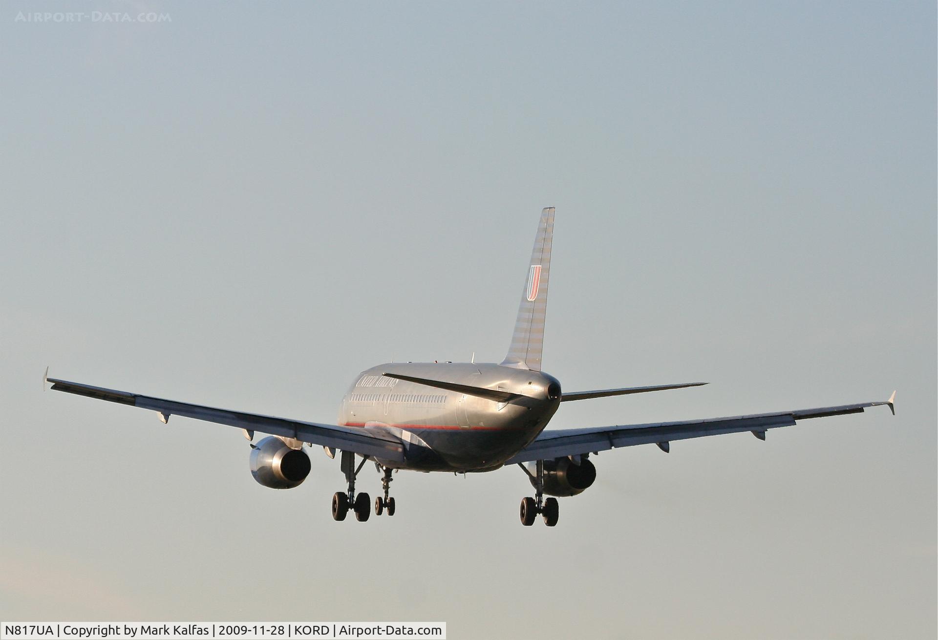 N817UA, 1998 Airbus A319-131 C/N 873, United Airlines A319-131 , UAL621 short final 27L arriving from KDCA.