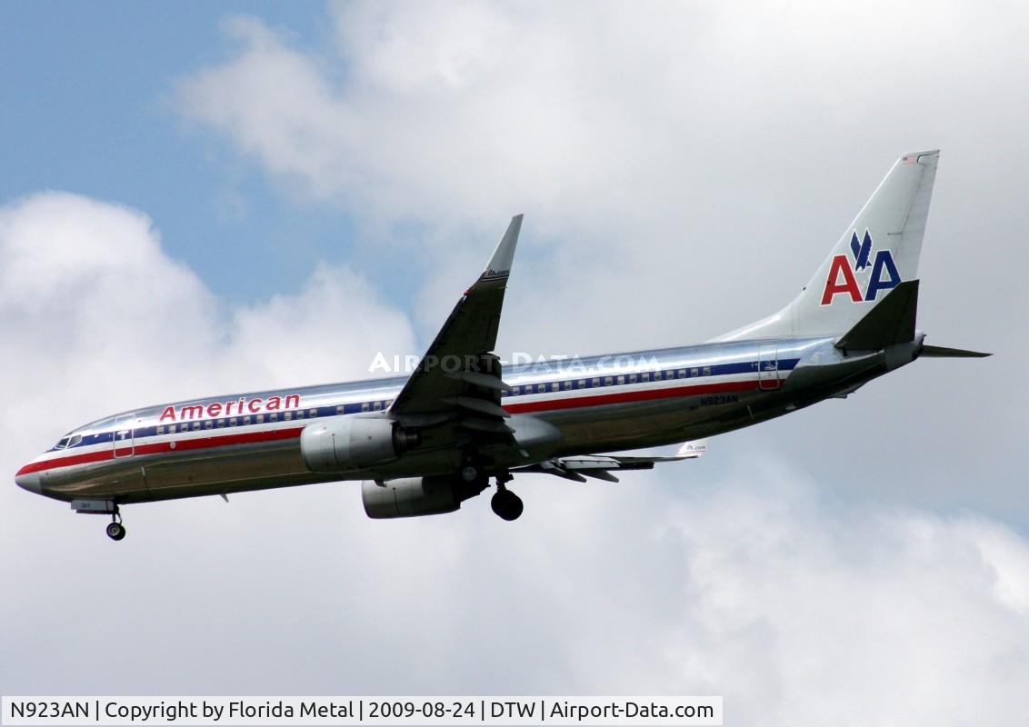 N923AN, 1999 Boeing 737-823 C/N 29524, American 737-800