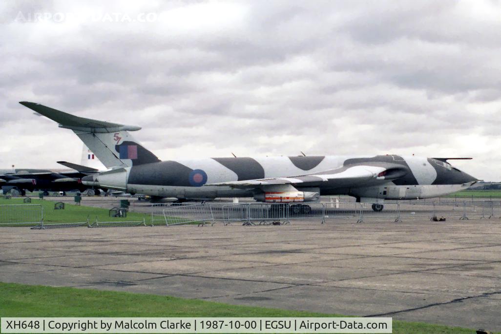 XH648, 1959 Handley Page Victor K.1A C/N HP80/48, Handley Page Victor K1A (HP-80) at The Imperial War Museum, Duxford in 1987.