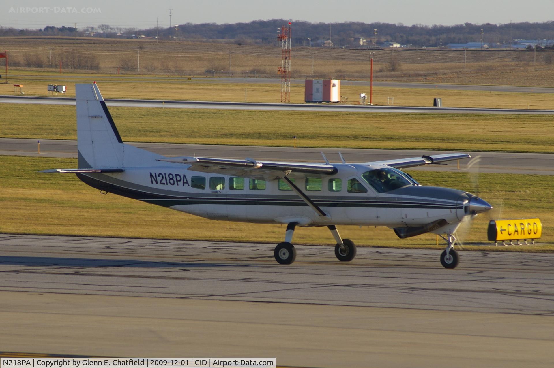 N218PA, 1992 Cessna 208B C/N 208B0306, Taxiing to Landmark FBO