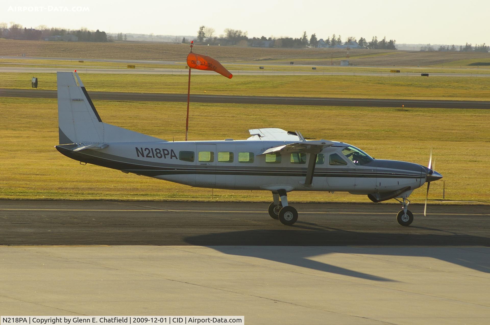 N218PA, 1992 Cessna 208B C/N 208B0306, Taxiing to Landmark FBO