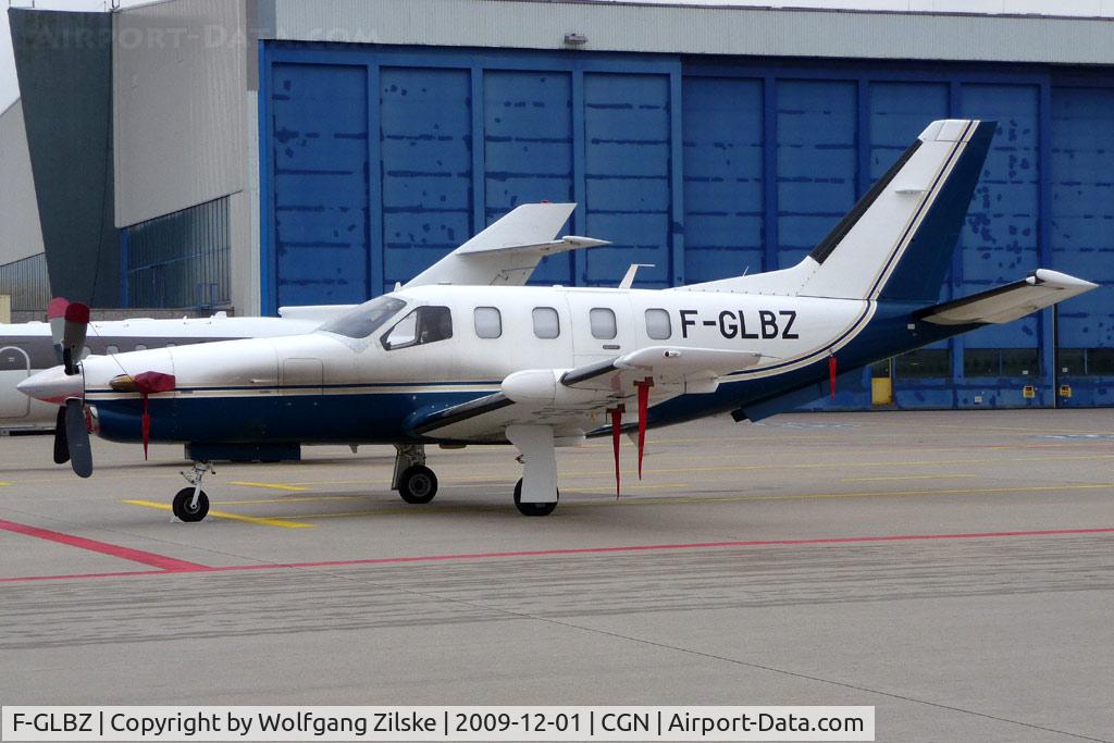 F-GLBZ, 2002 Socata TBM-700 C/N 32, visitor